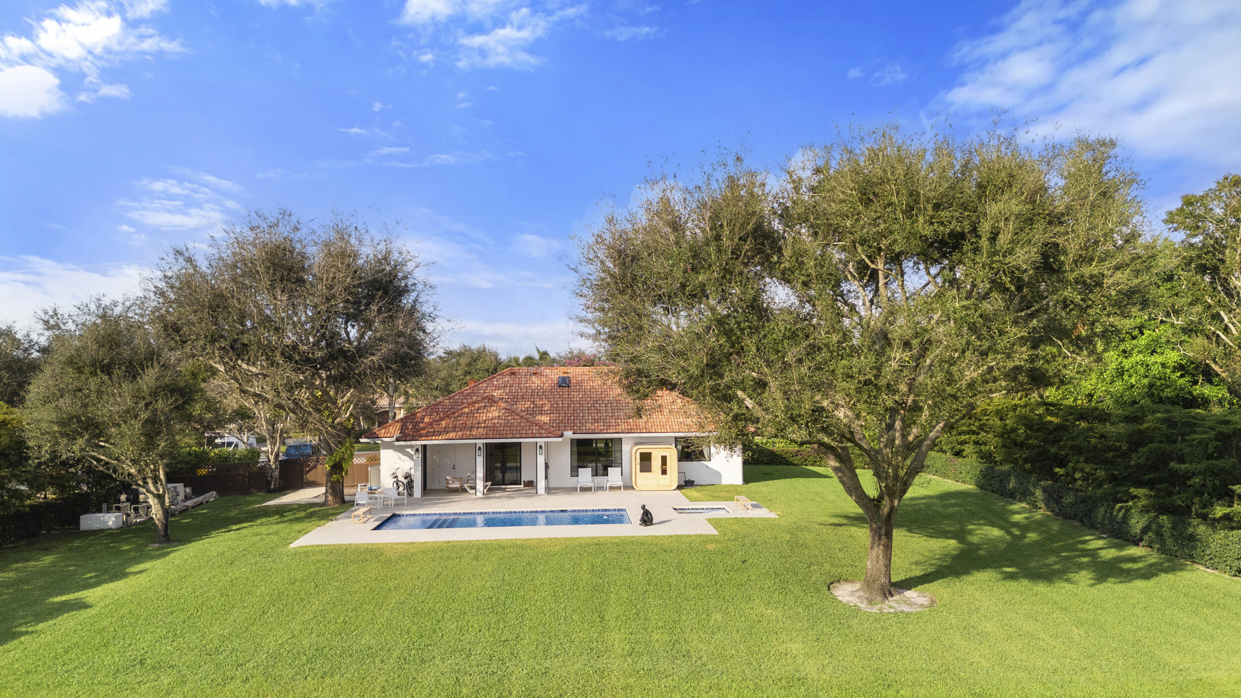 2835 Greenbriar Boulevard
