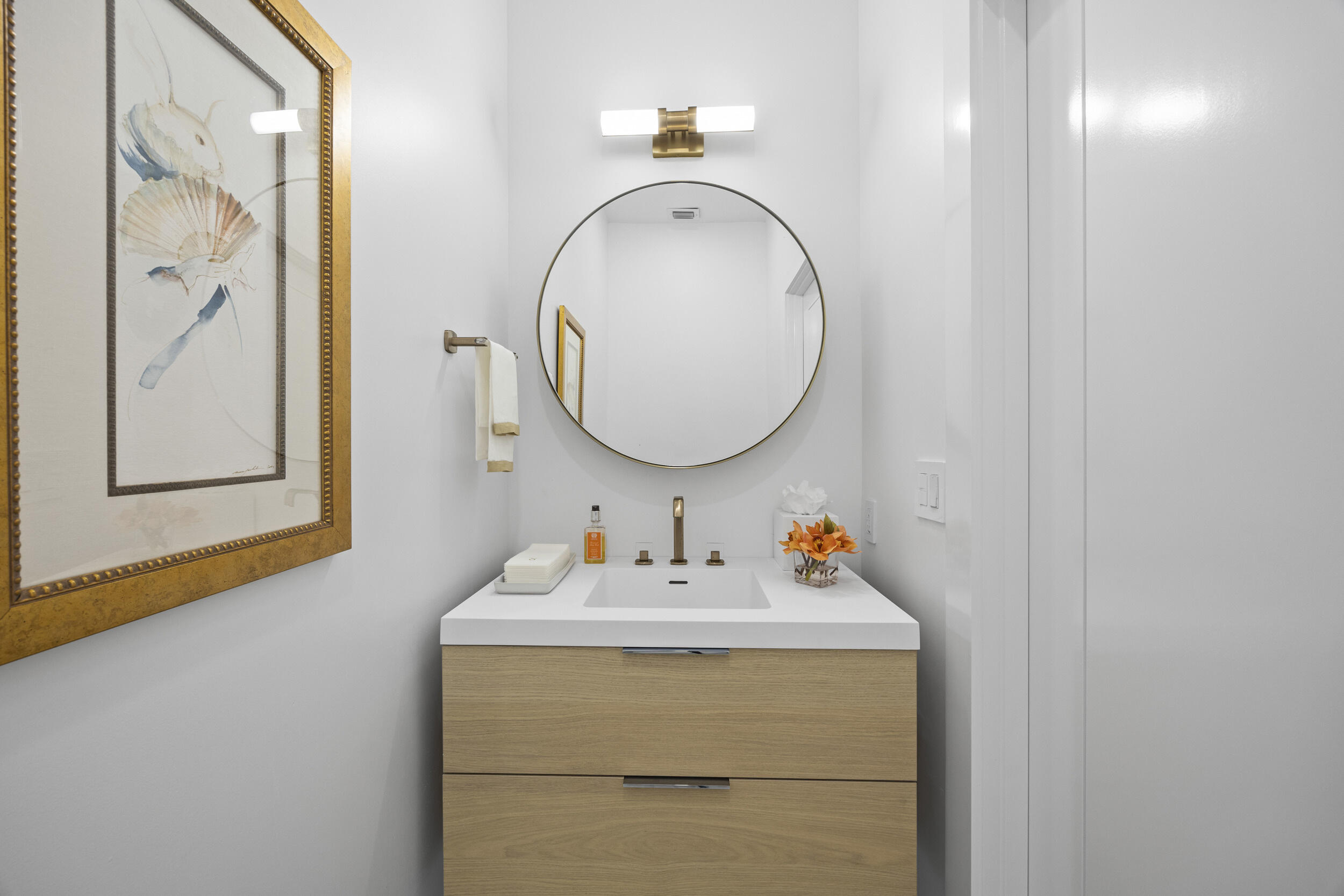 2835 Greenbriar Boulevard