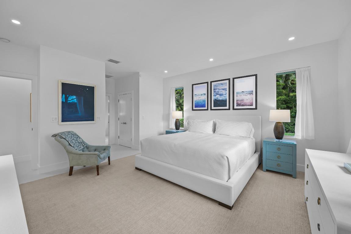 2835 Greenbriar Boulevard