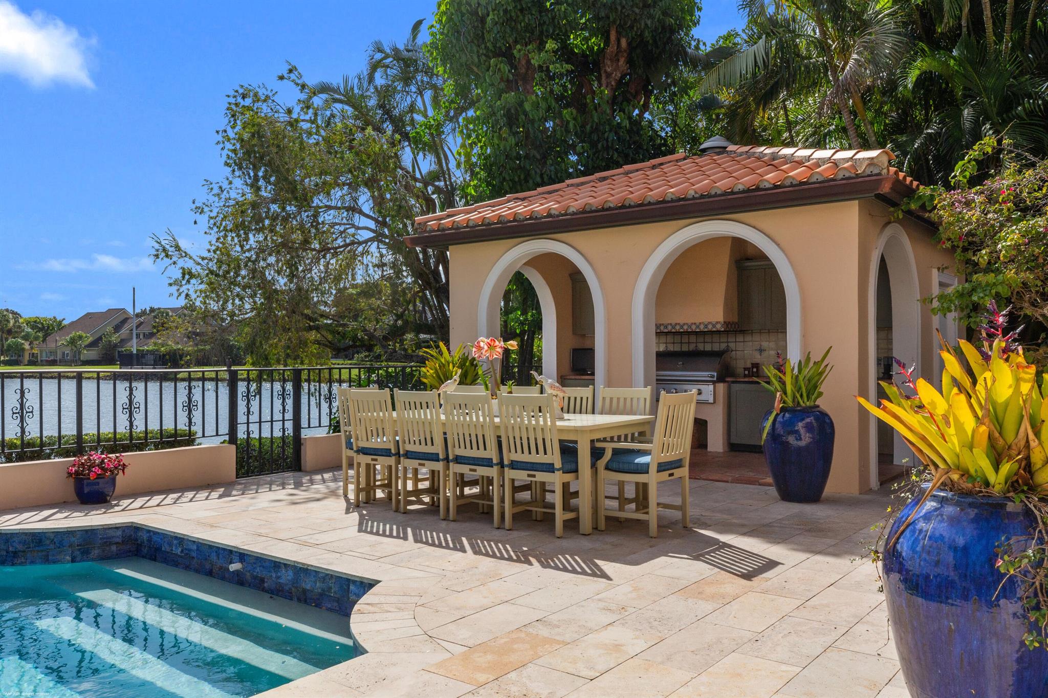 11928 Maidstone Drive E