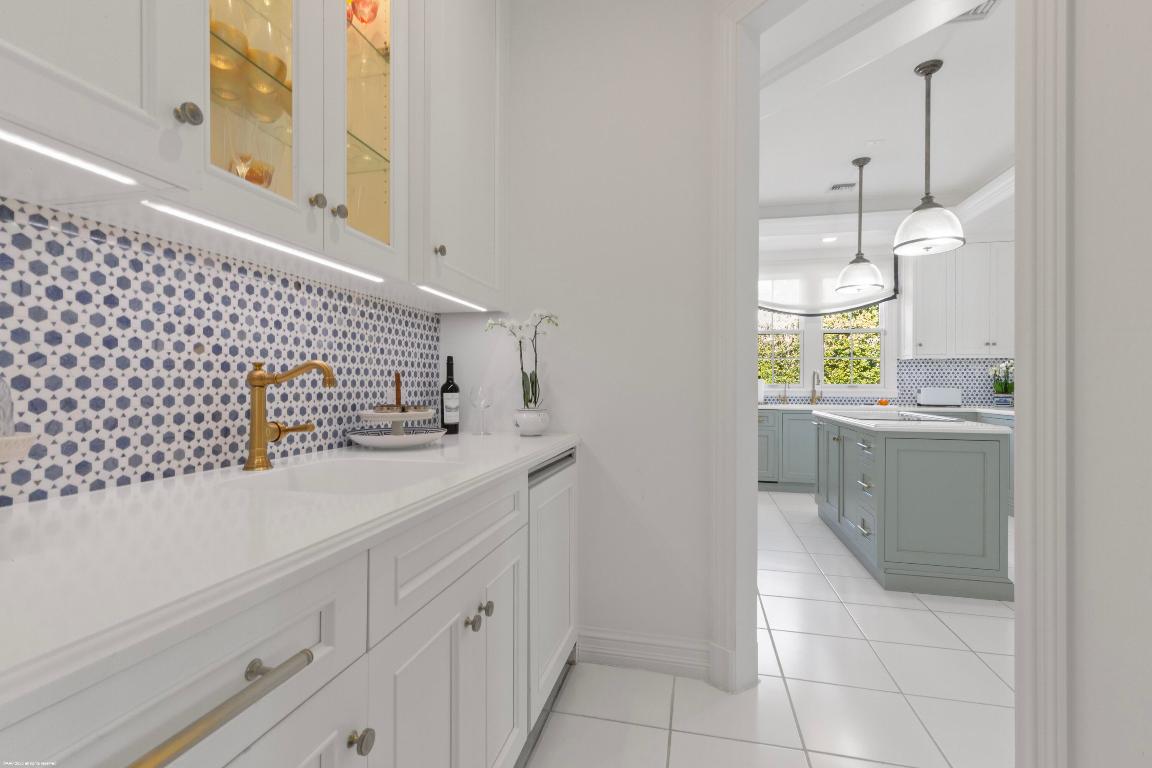 2830 Long Meadow Drive