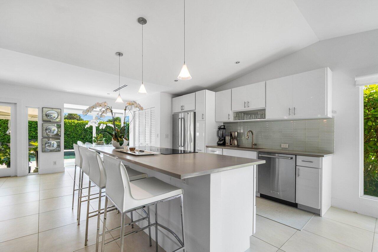 2320 Las Casitas Drive