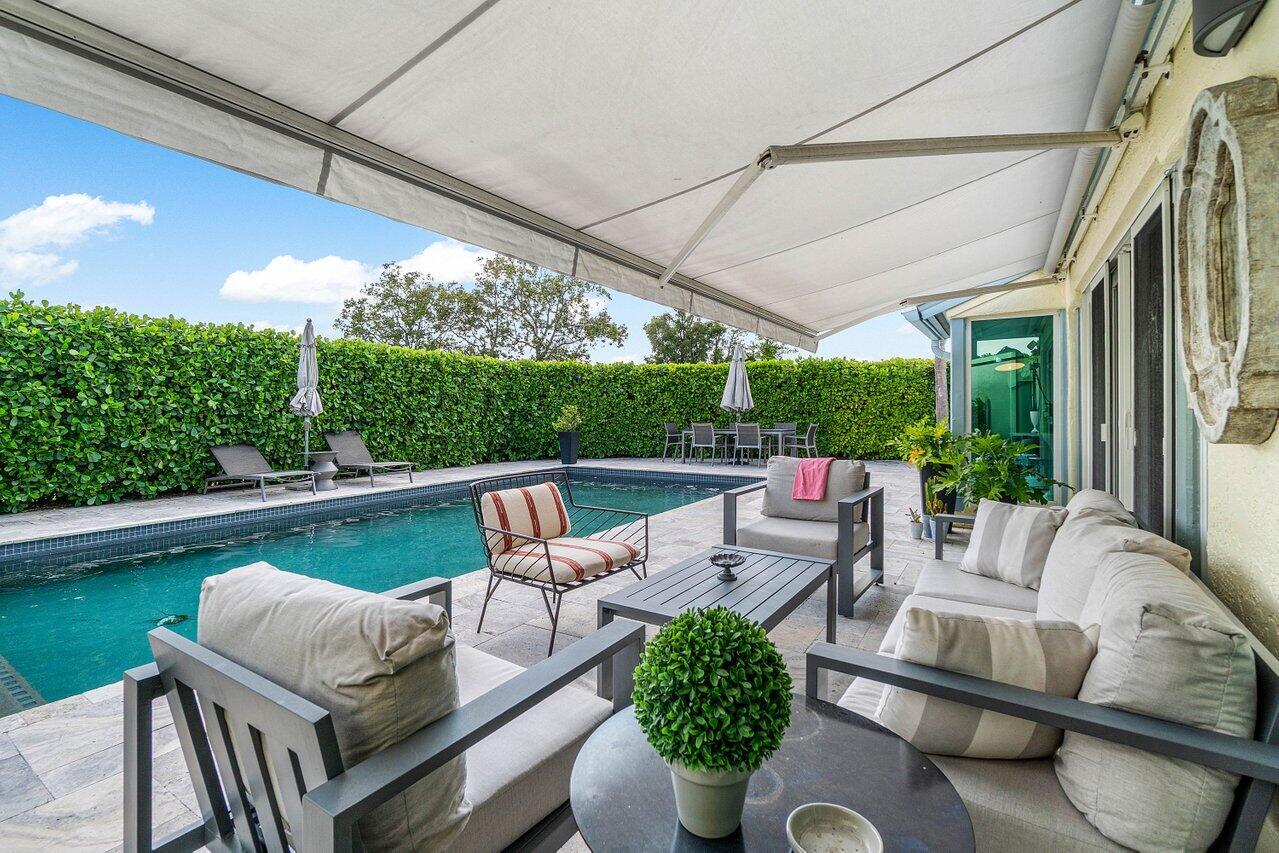 2320 Las Casitas Drive