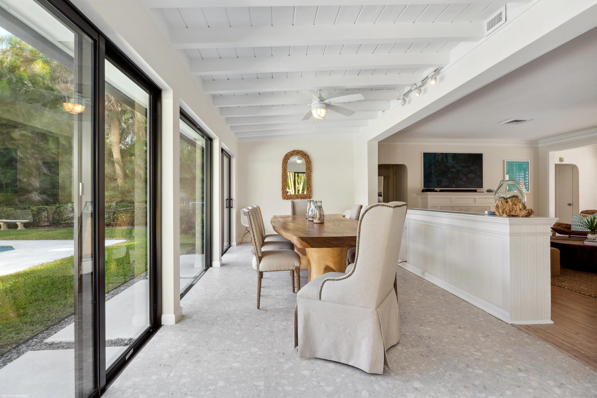 328 N Lakeside Drive
