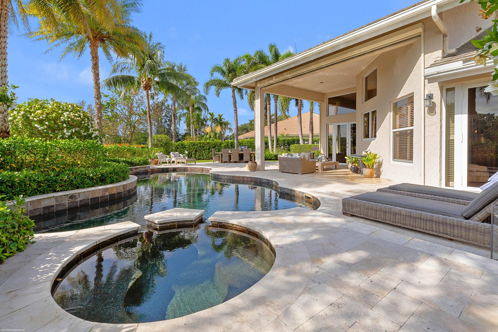 2990 Twin Oaks Way
