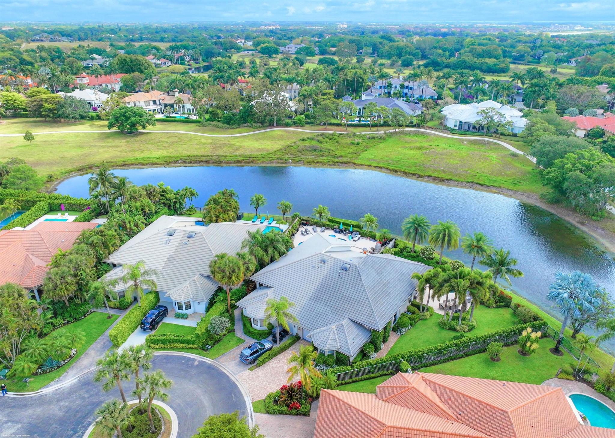 2990 Twin Oaks Way