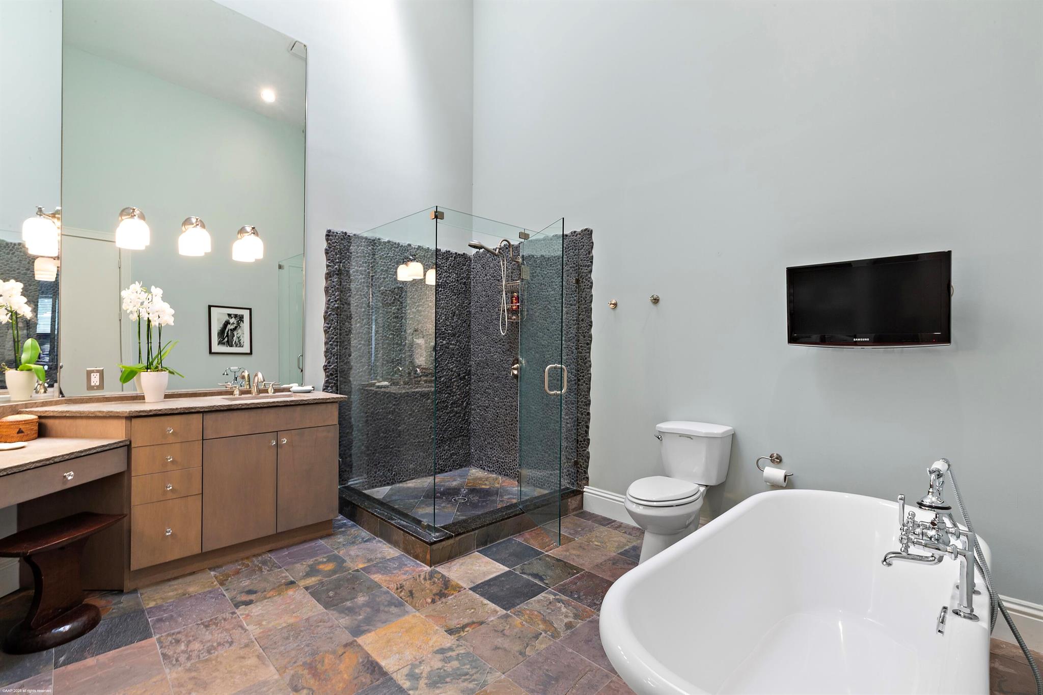 2990 Twin Oaks Way