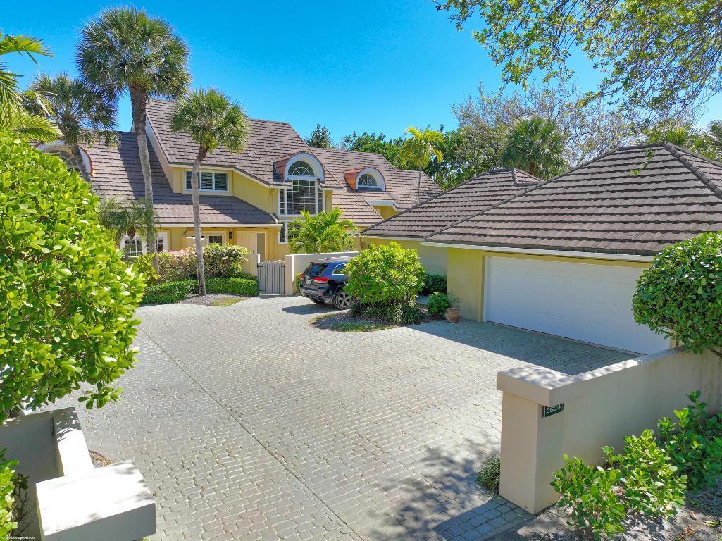 2624 Muirfield Court