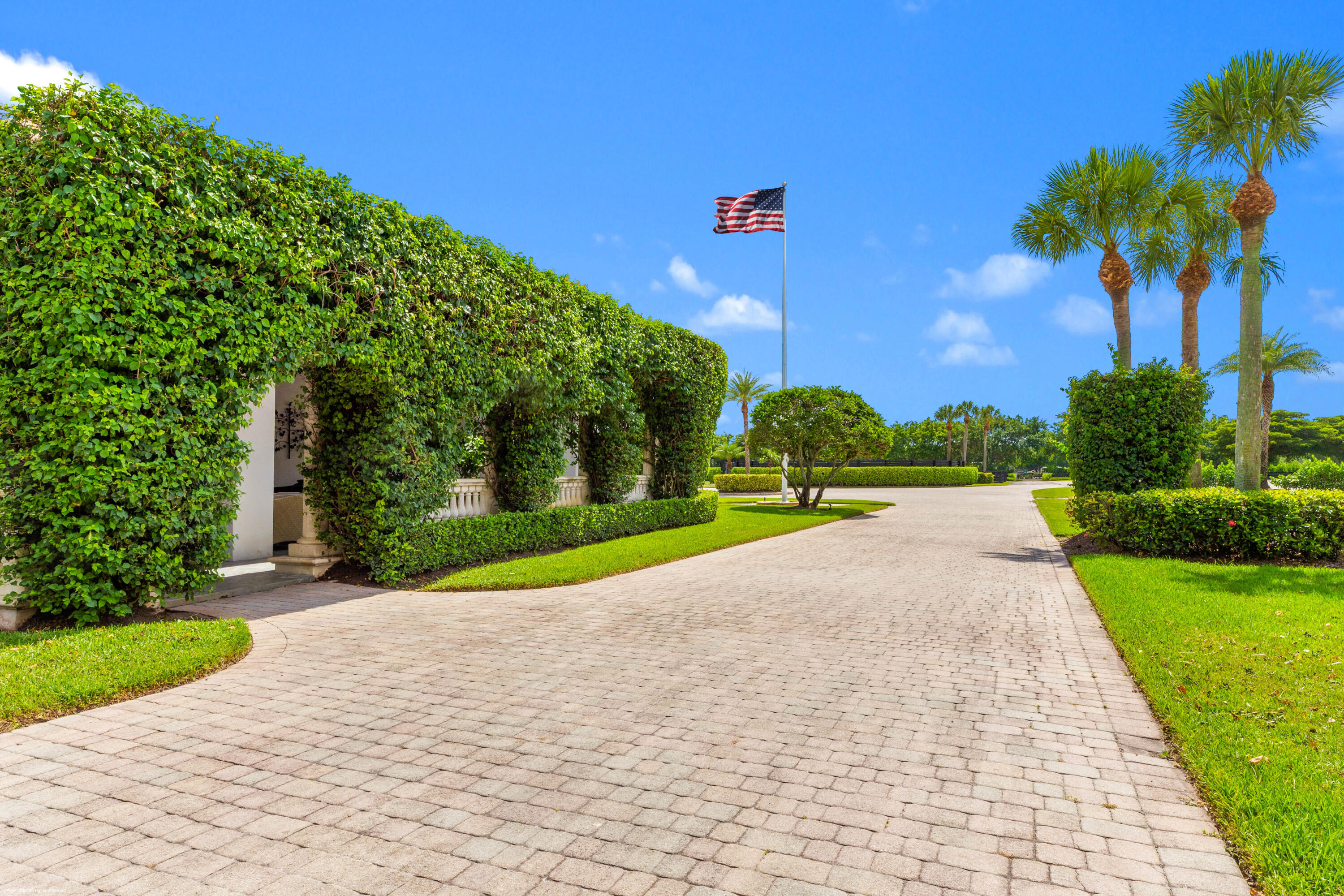 3382 Grand Prix Farms Drive N