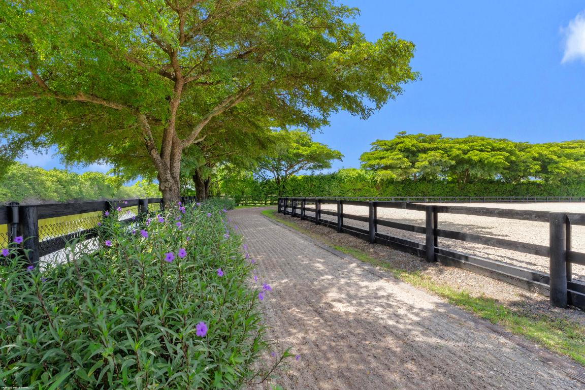 3382 Grand Prix Farms Drive N