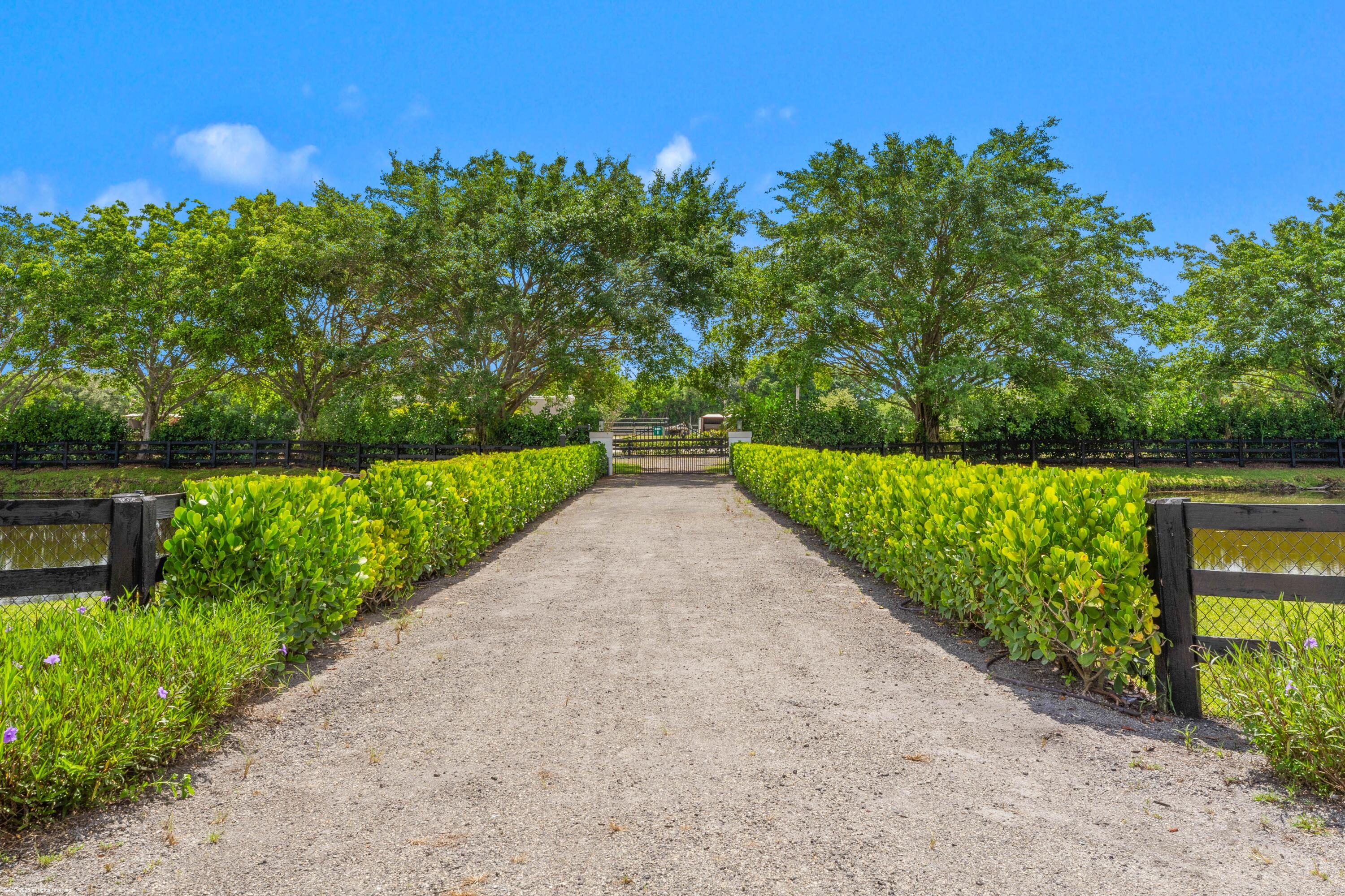 3382 Grand Prix Farms Drive N