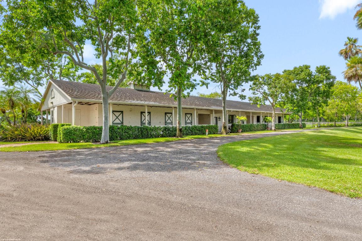 5110 S Shore Boulevard