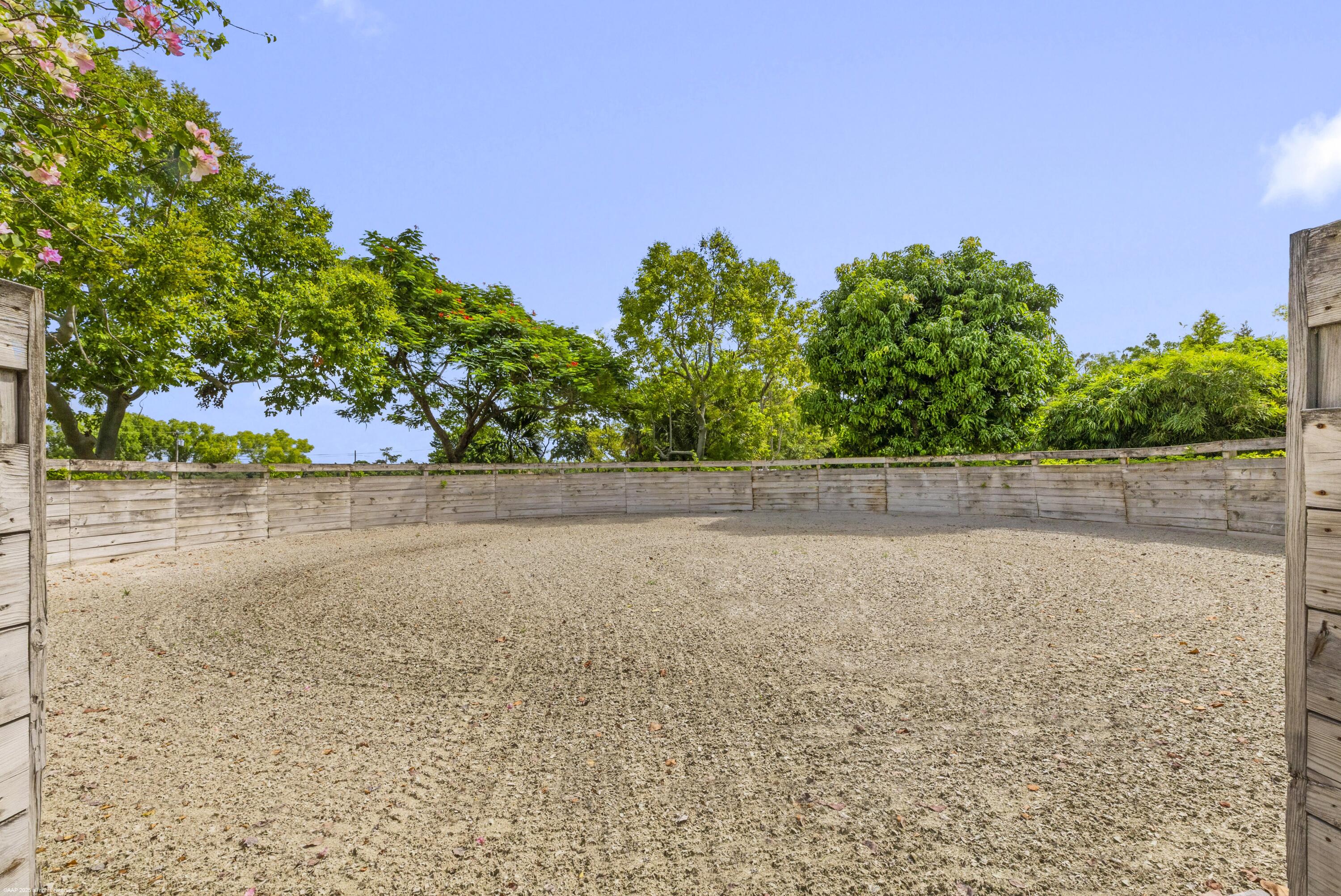 5110 S Shore Boulevard