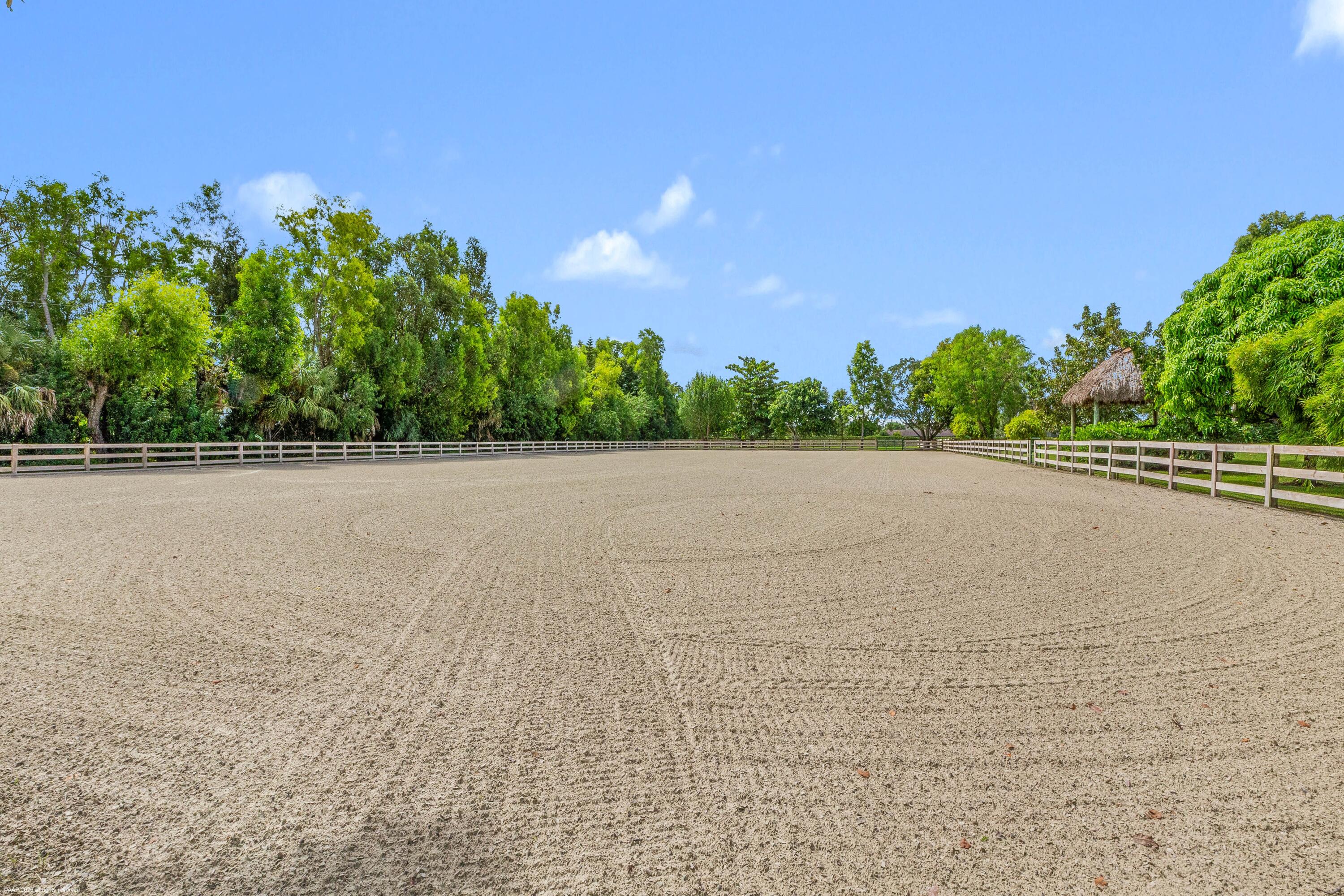 5110 S Shore Boulevard