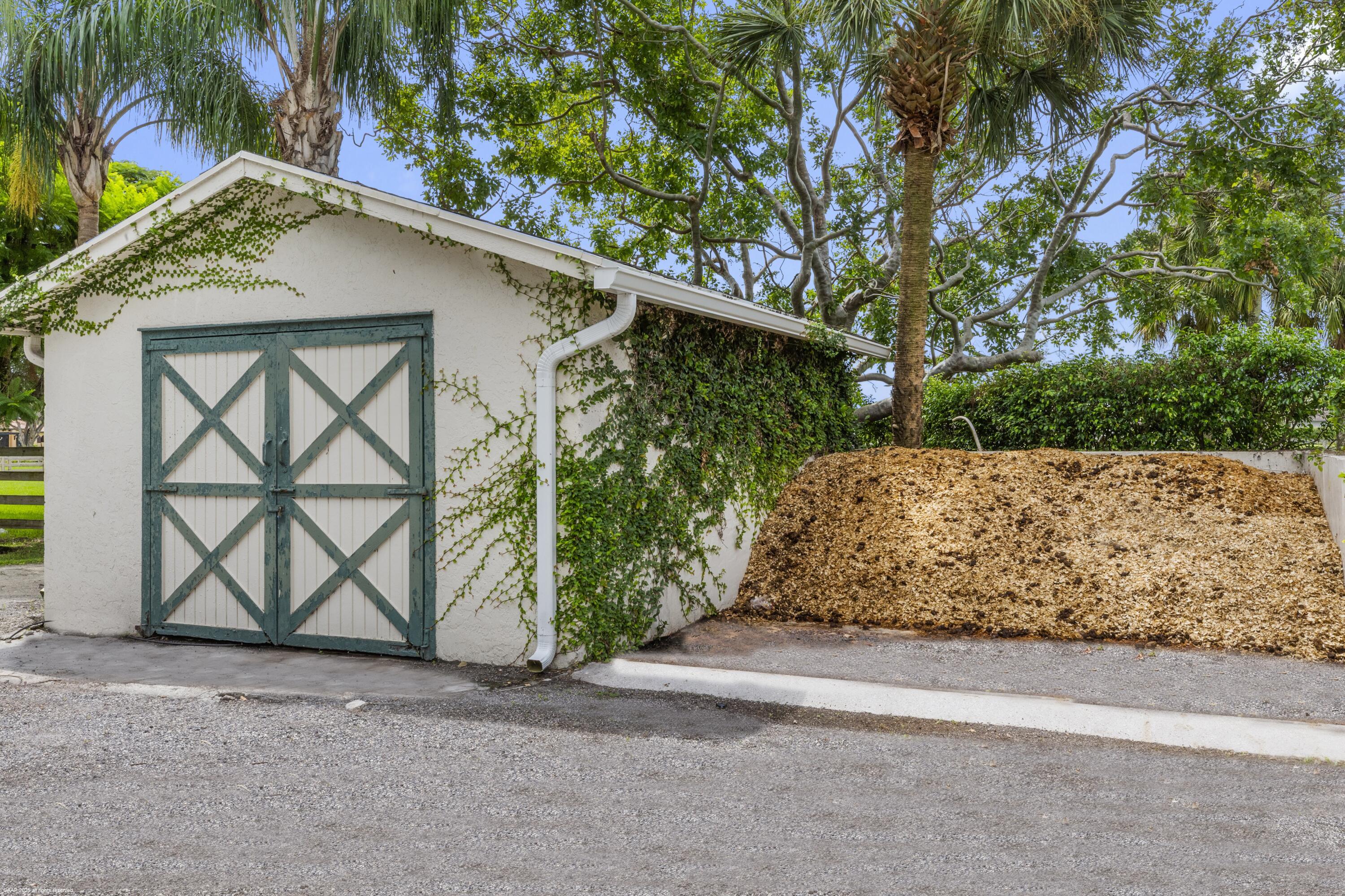 5110 S Shore Boulevard