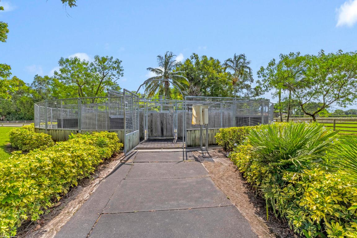 5110 S Shore Boulevard