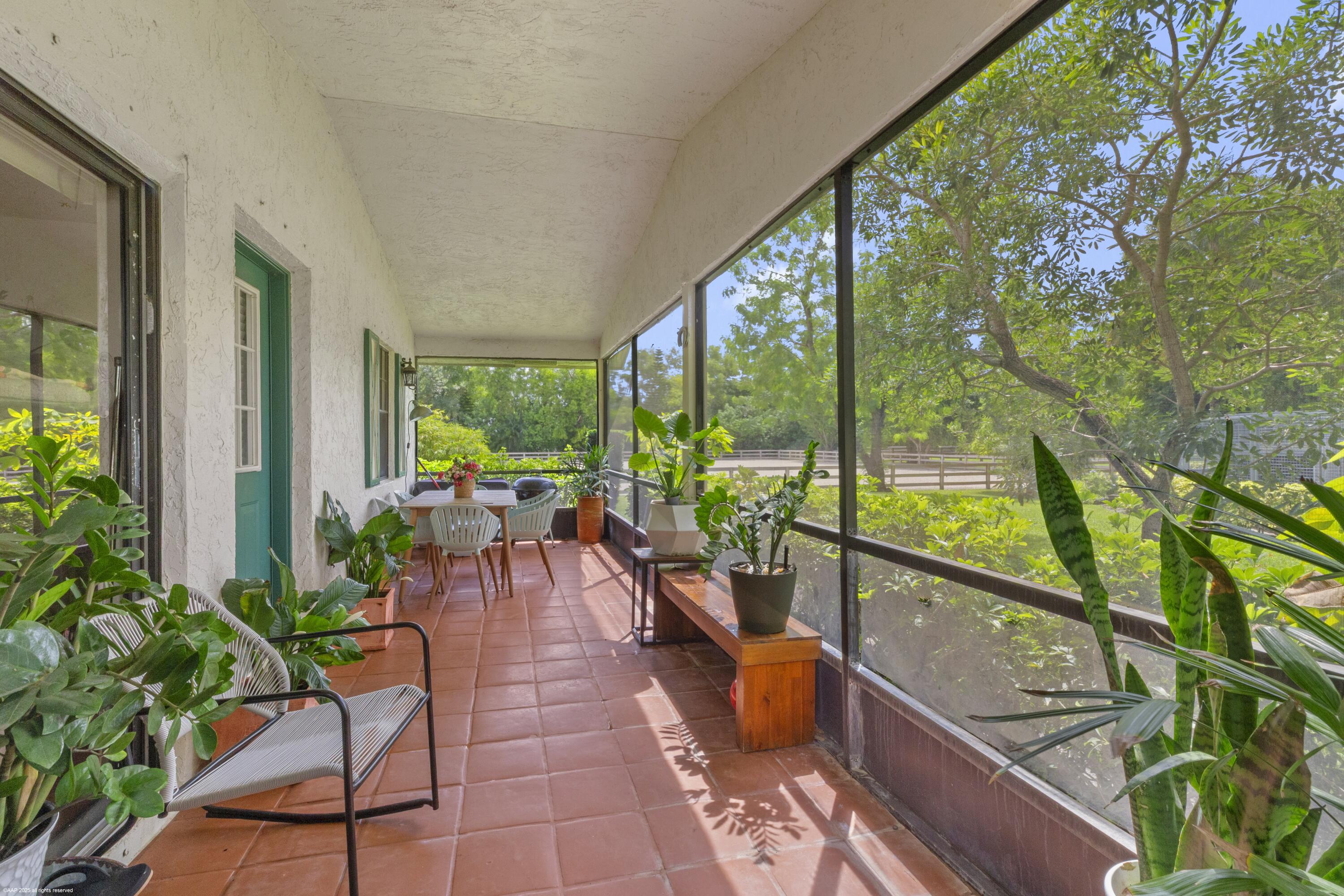 5110 S Shore Boulevard