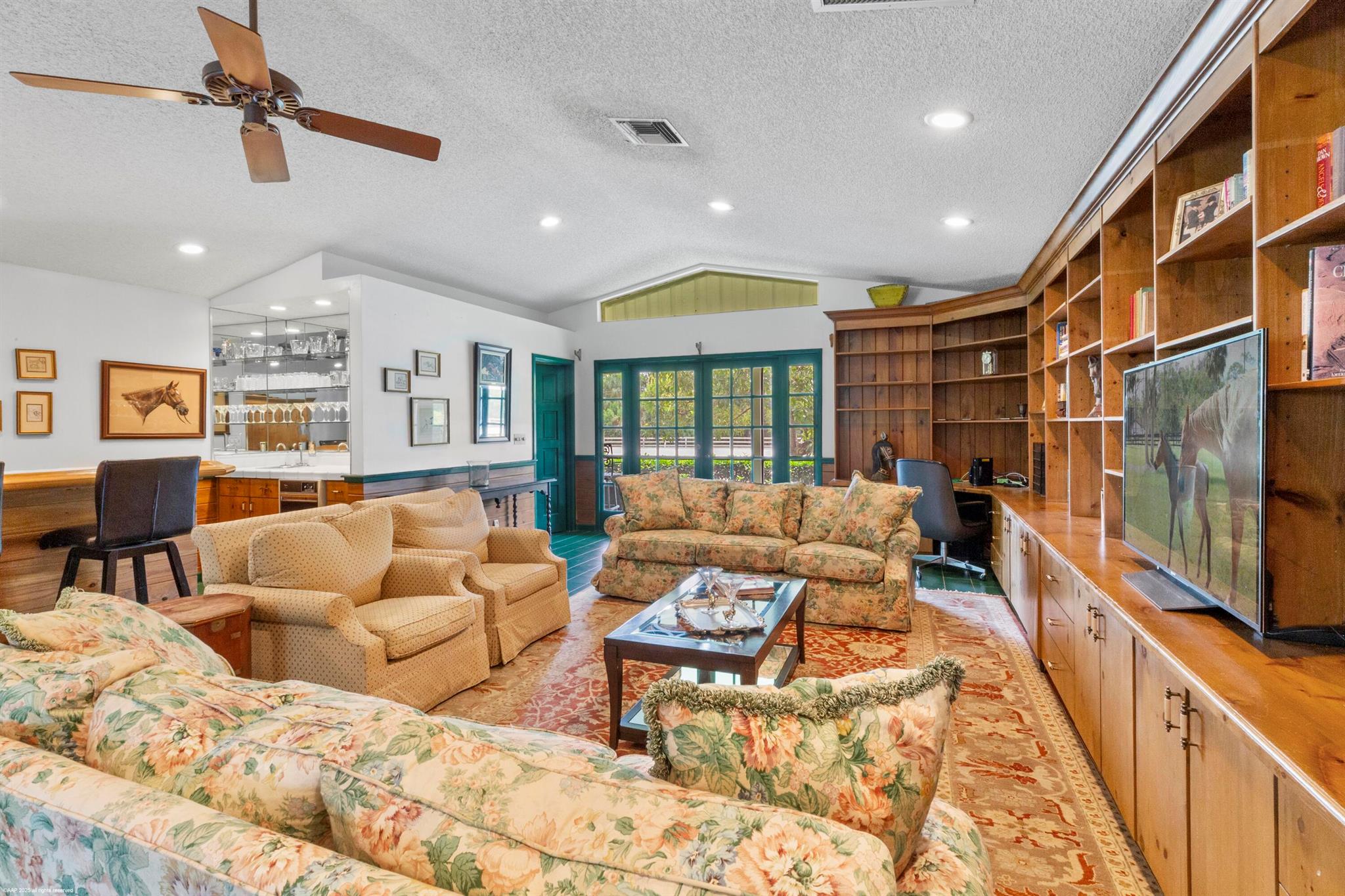 5110 S Shore Boulevard