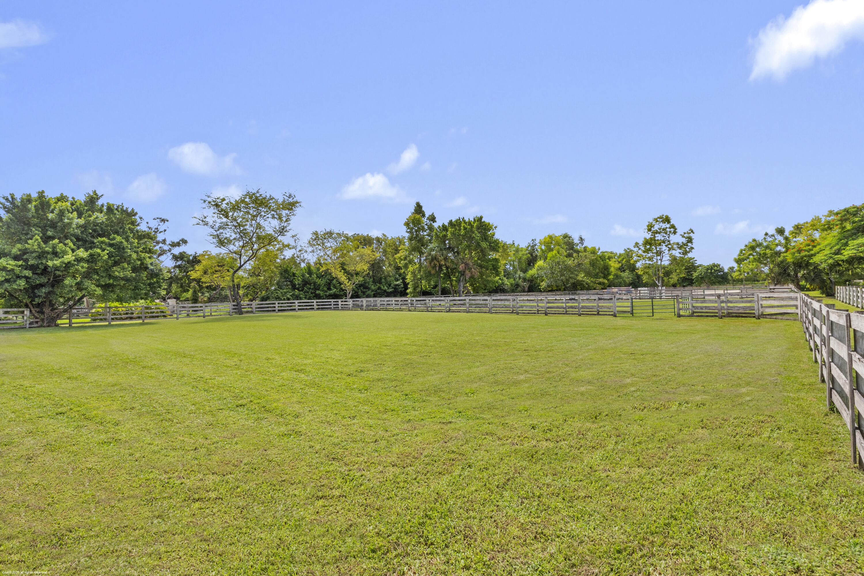 5110 S Shore Boulevard