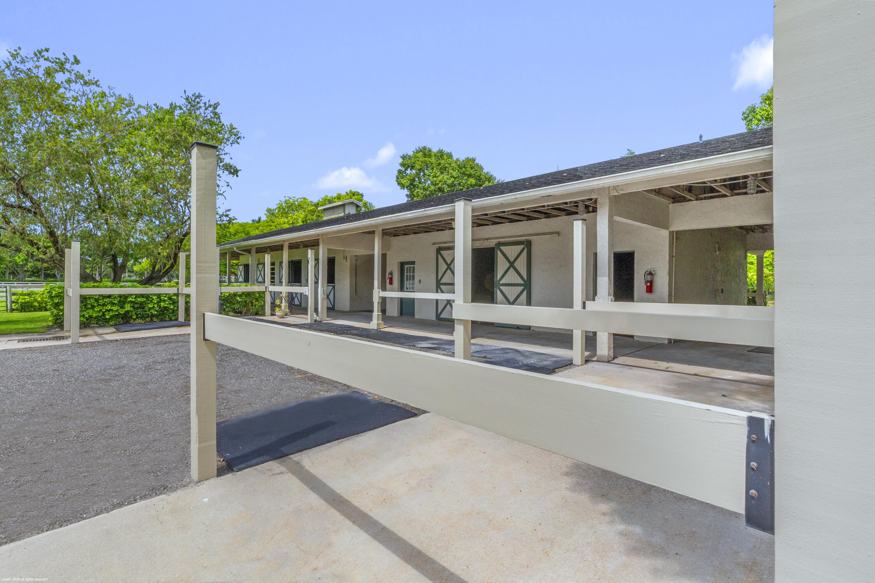 5110 S Shore Boulevard