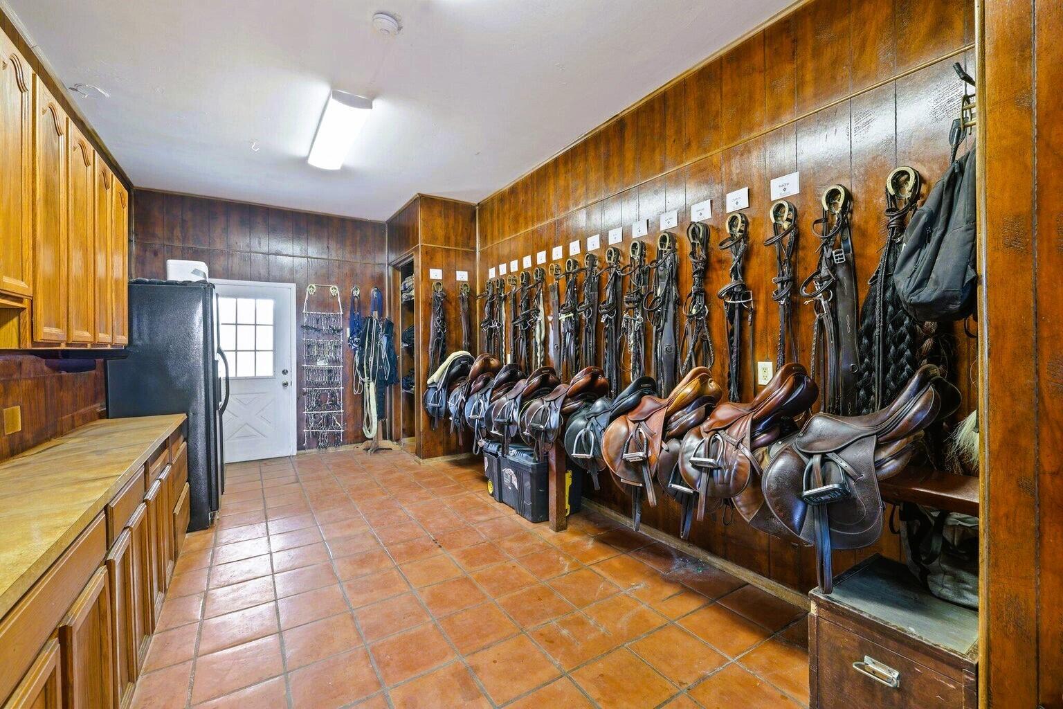 5110 S Shore Boulevard