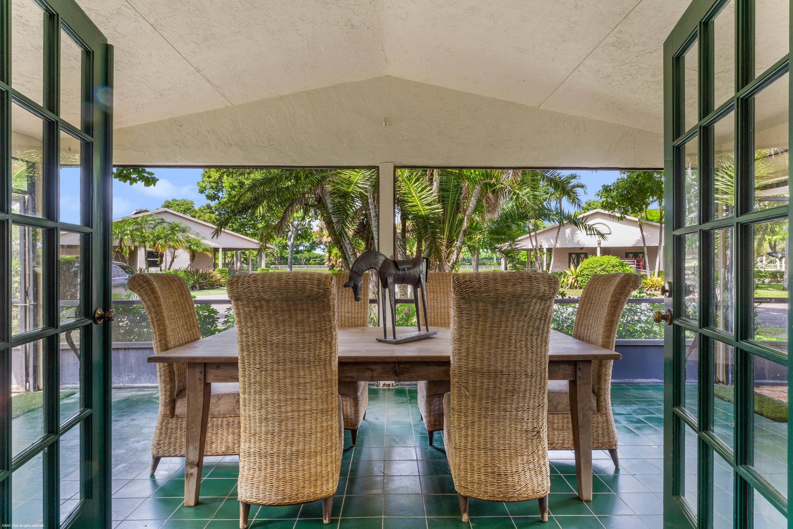 5110 S Shore Boulevard