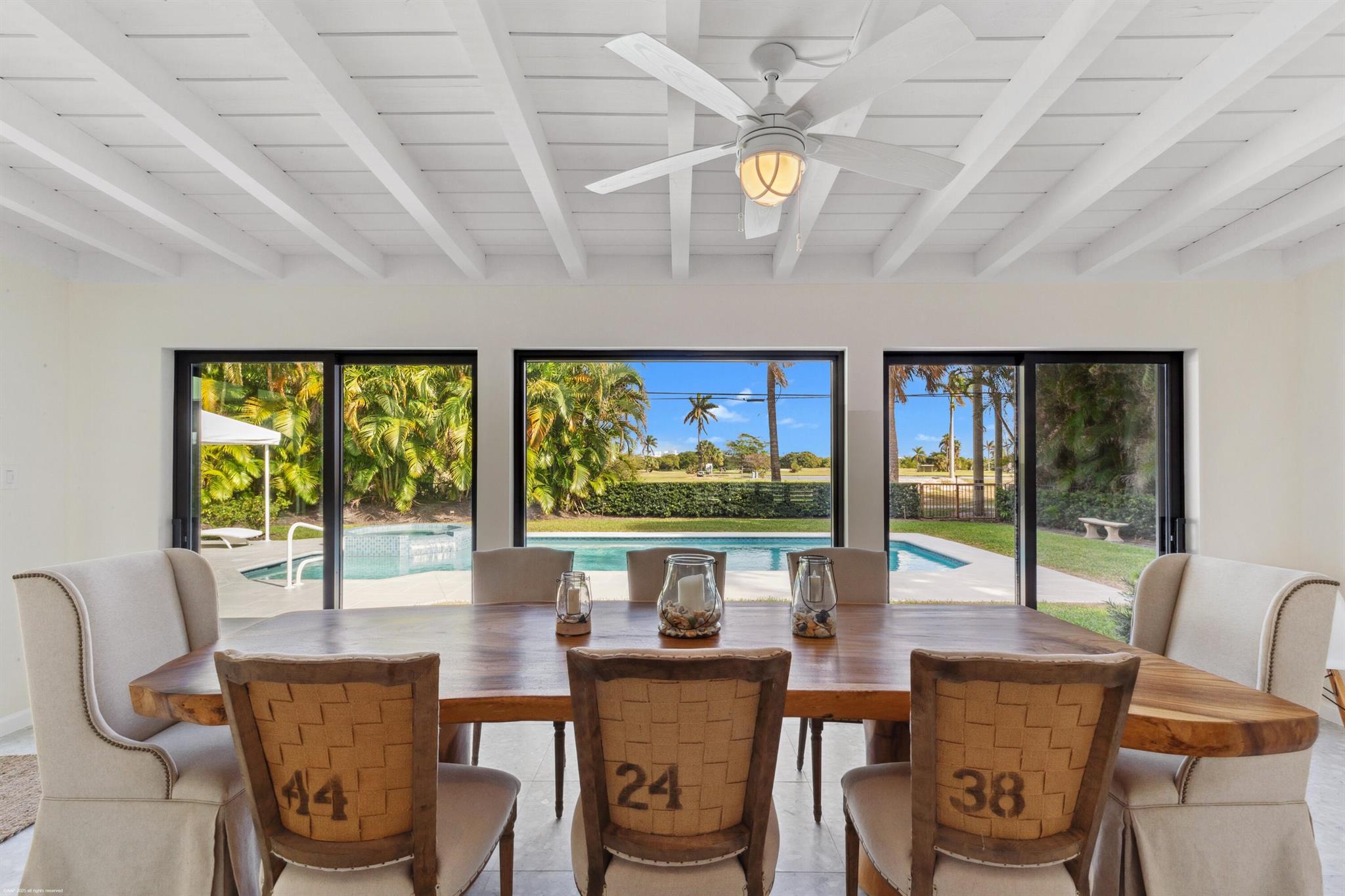 328 N Lakeside Drive