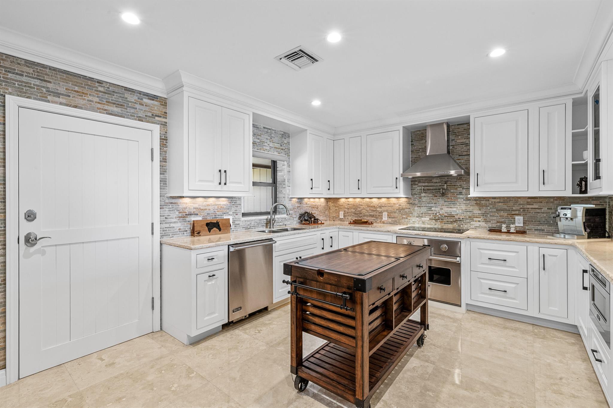 2785 Polo Island Drive J301