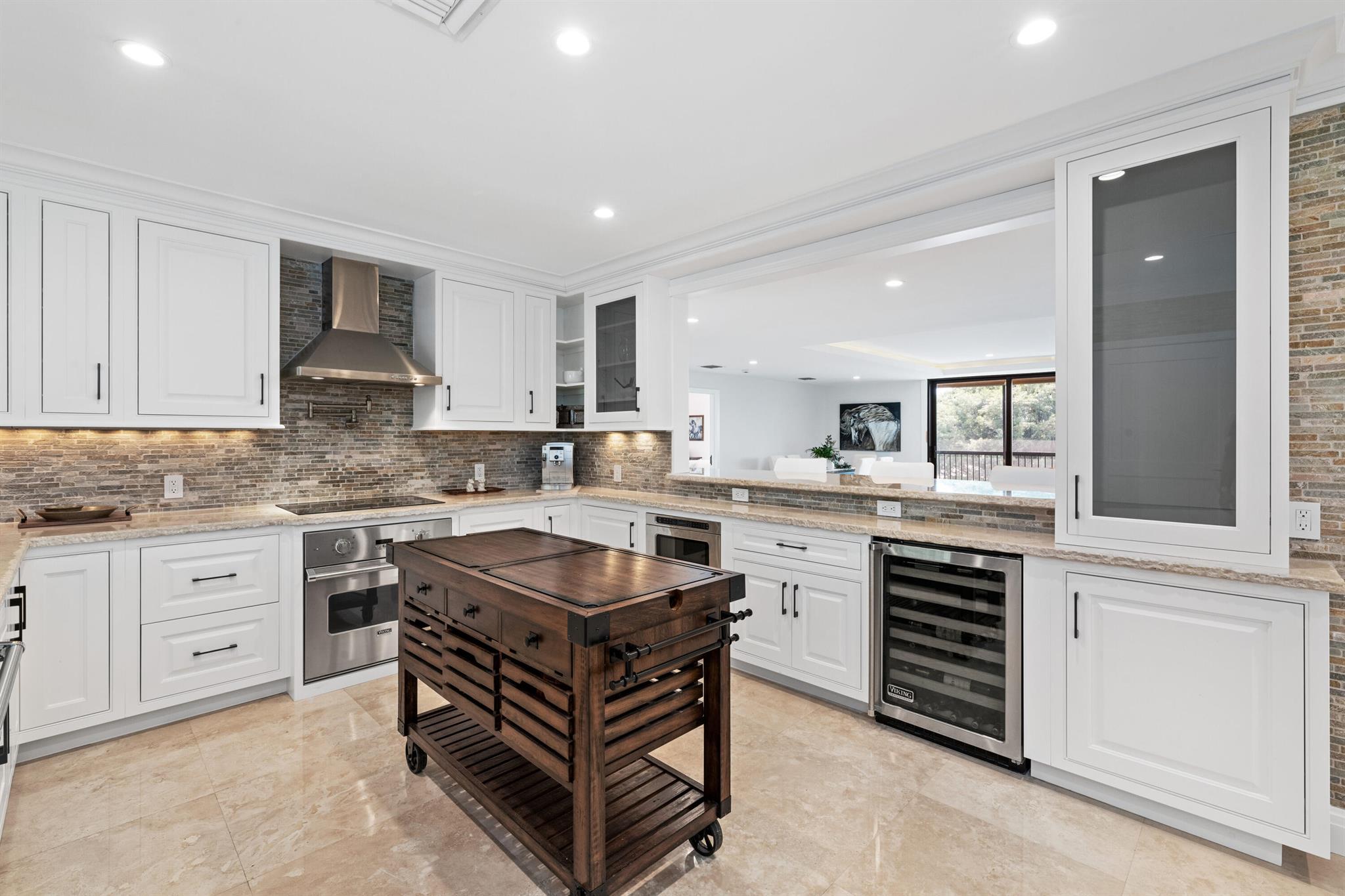 2785 Polo Island Drive J301