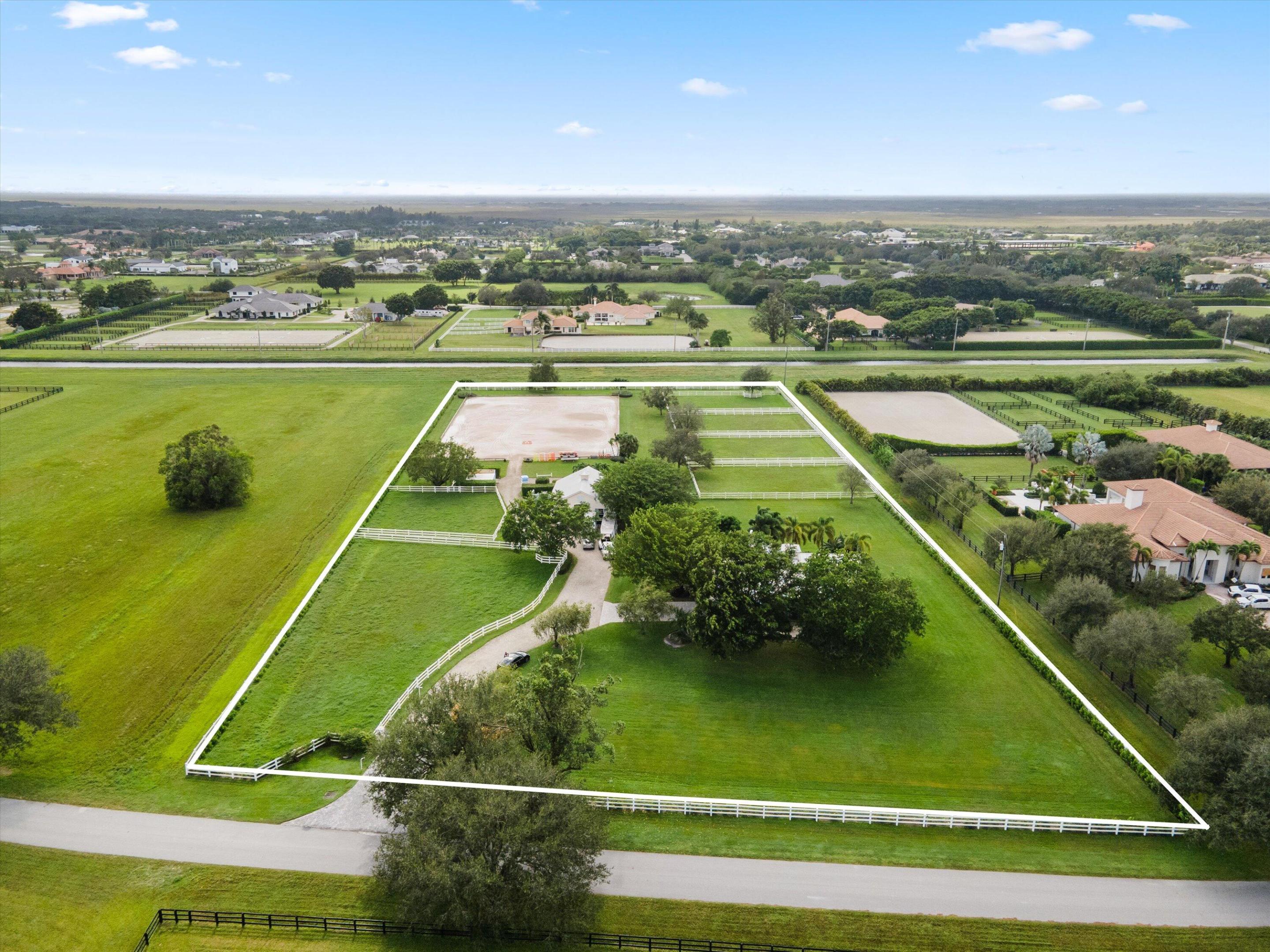 15416 Sunnyland Lane Barn