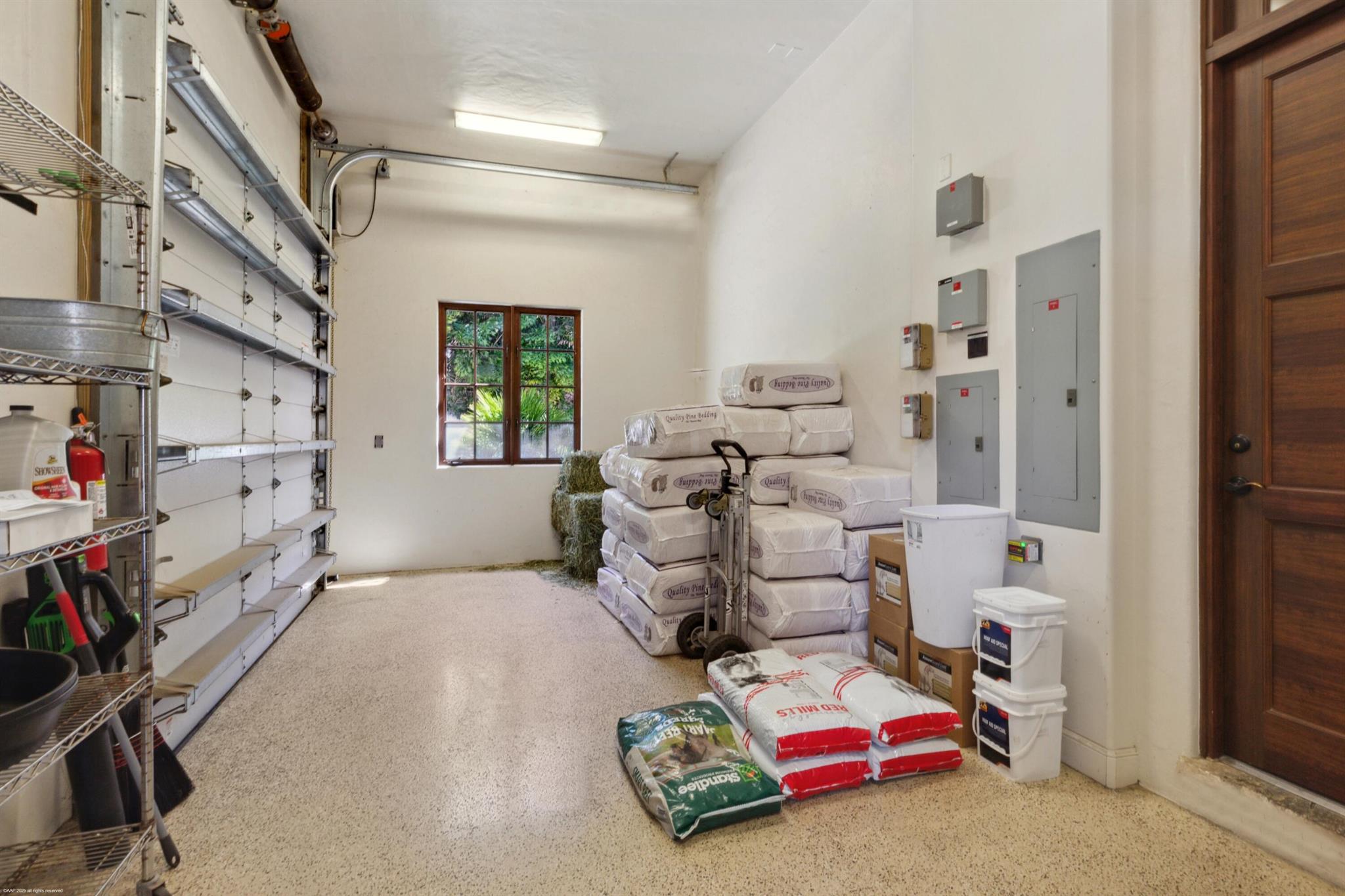 14775 Equestrian Way Stalls