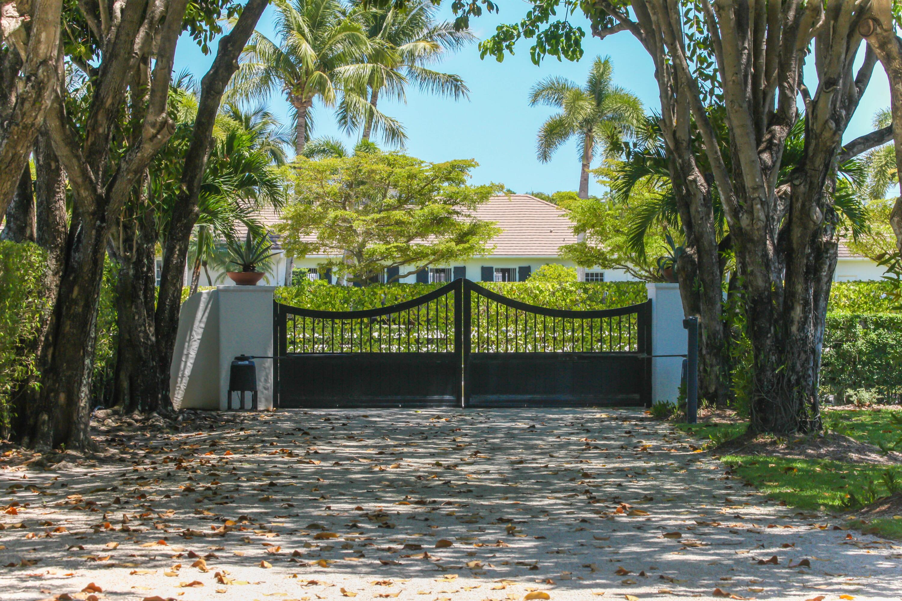 14775 Equestrian Way Stalls