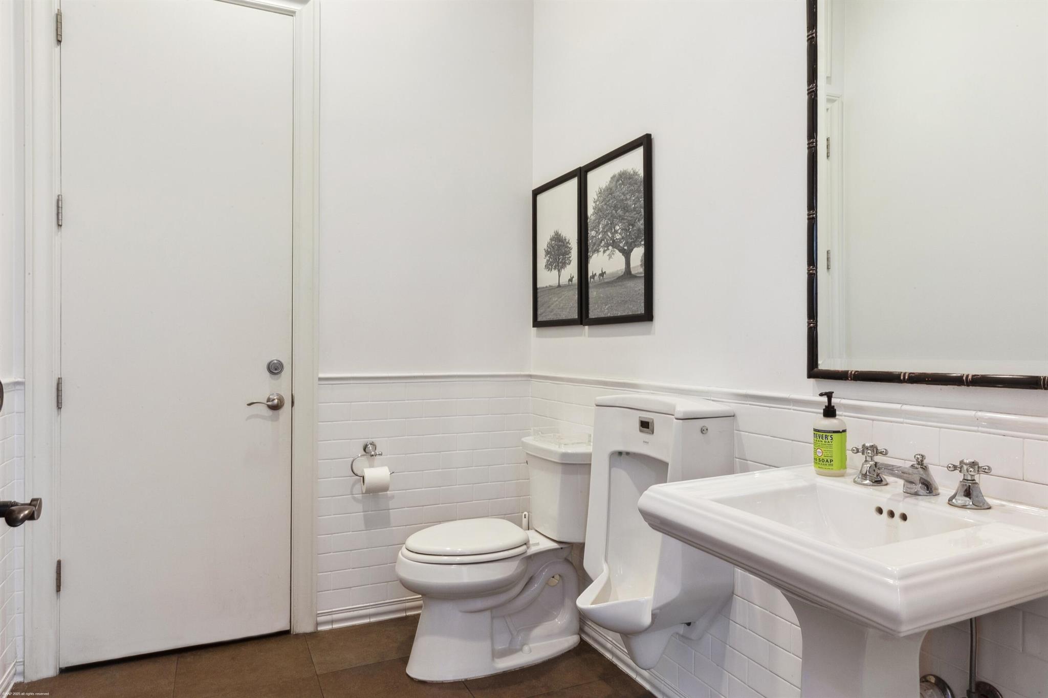 14775 Equestrian Way Stalls