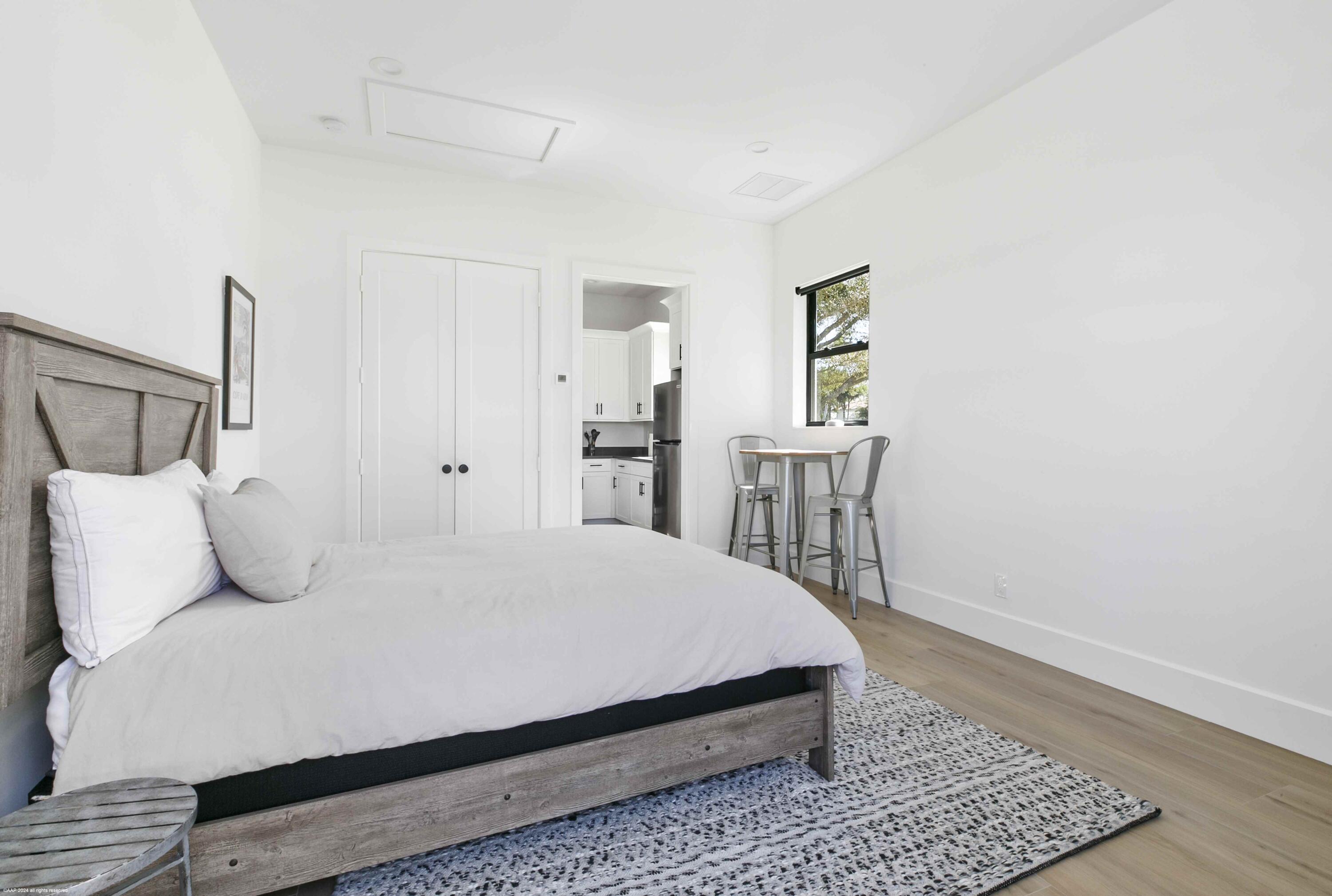 15293 Sunnyland Lane