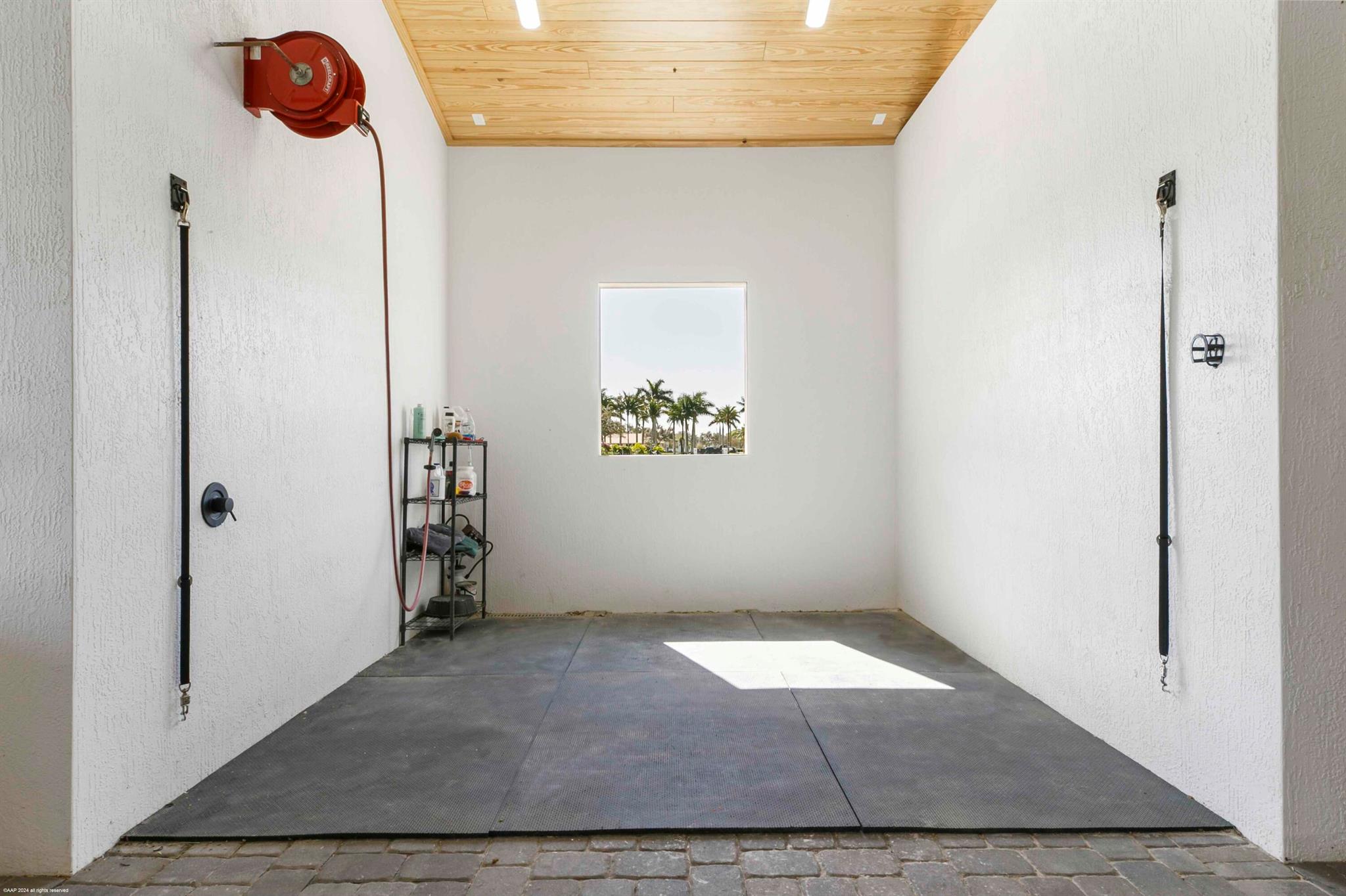 15293 Sunnyland Lane