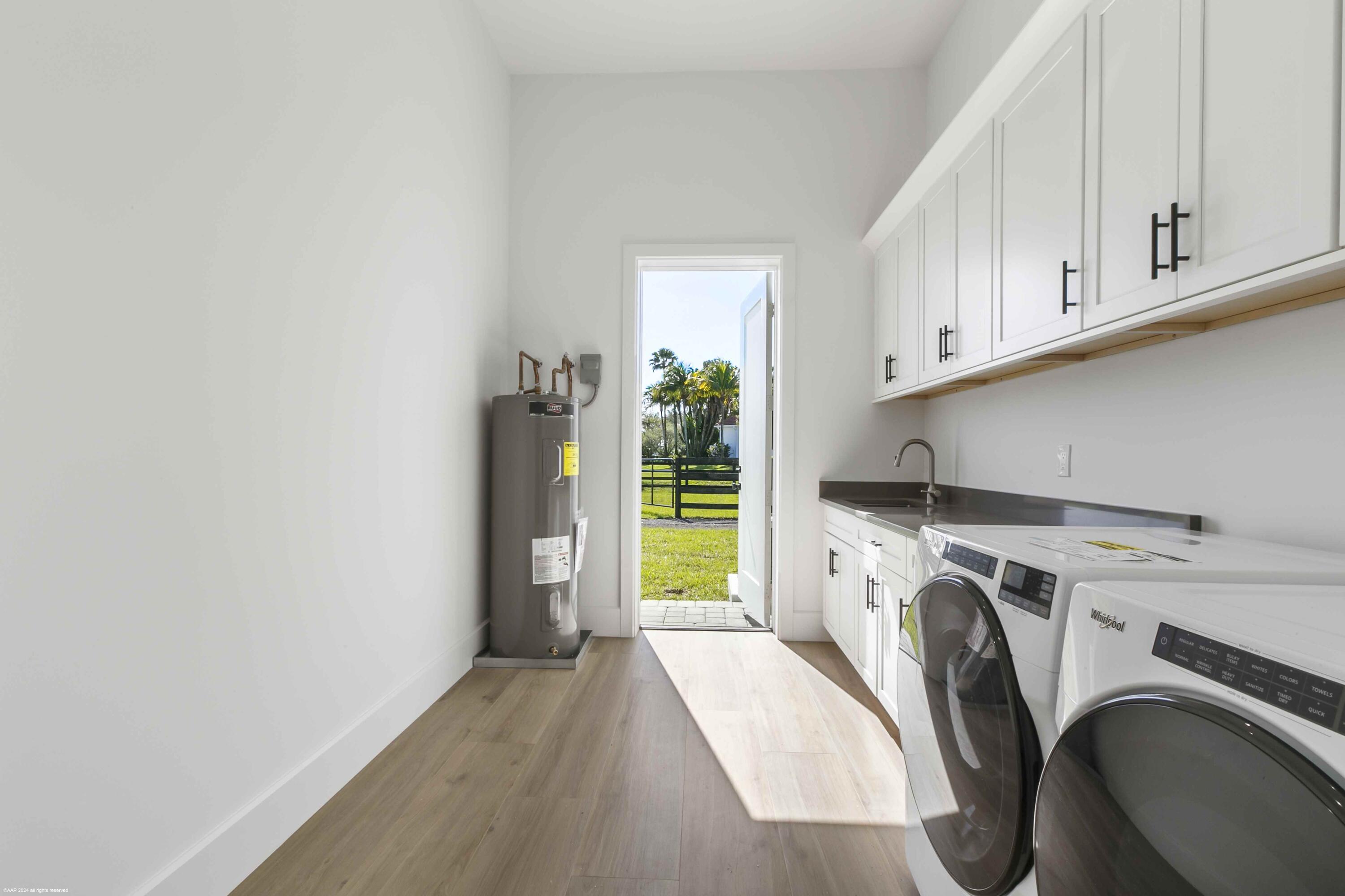 15293 Sunnyland Lane