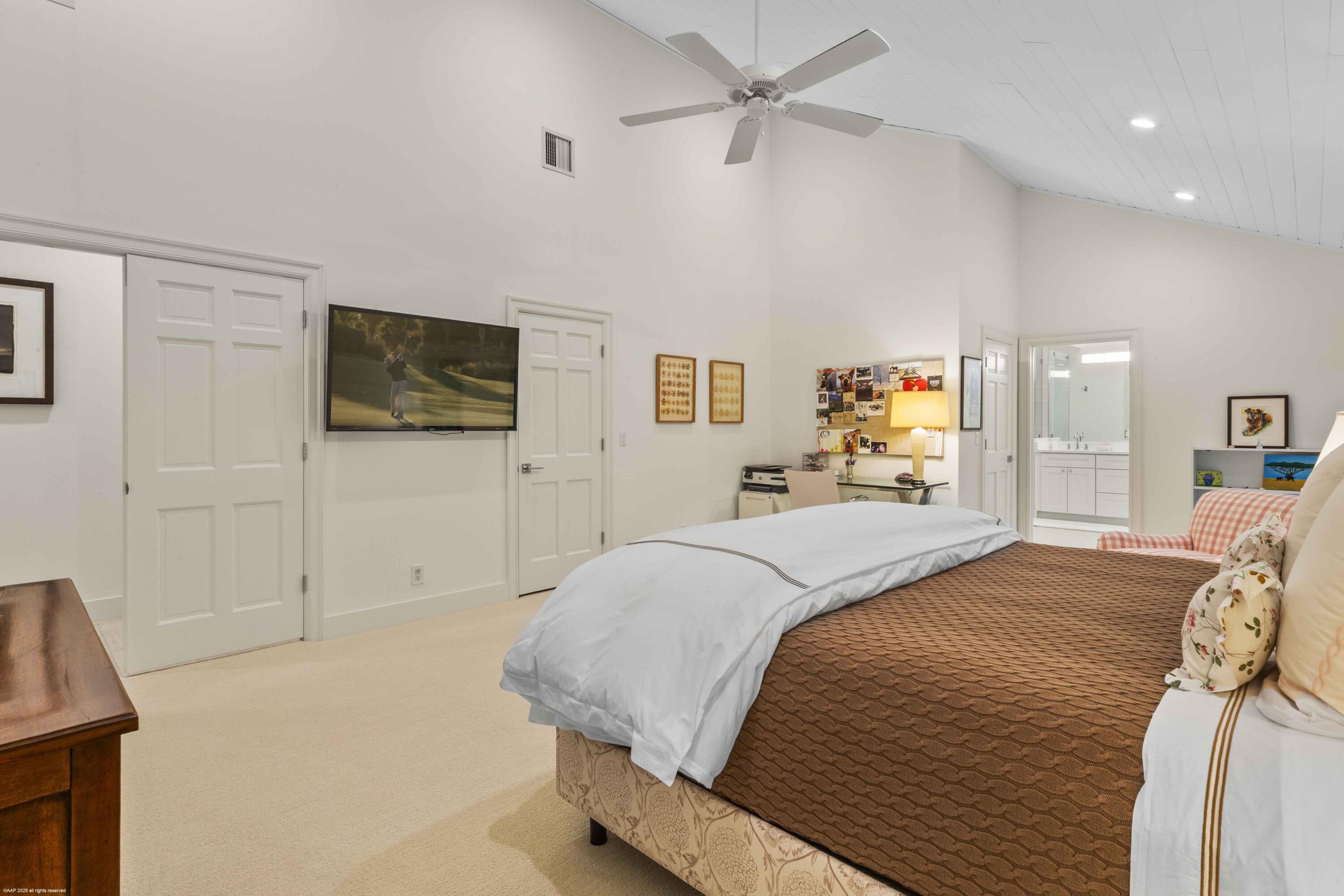 2426 Windsor Way Court N