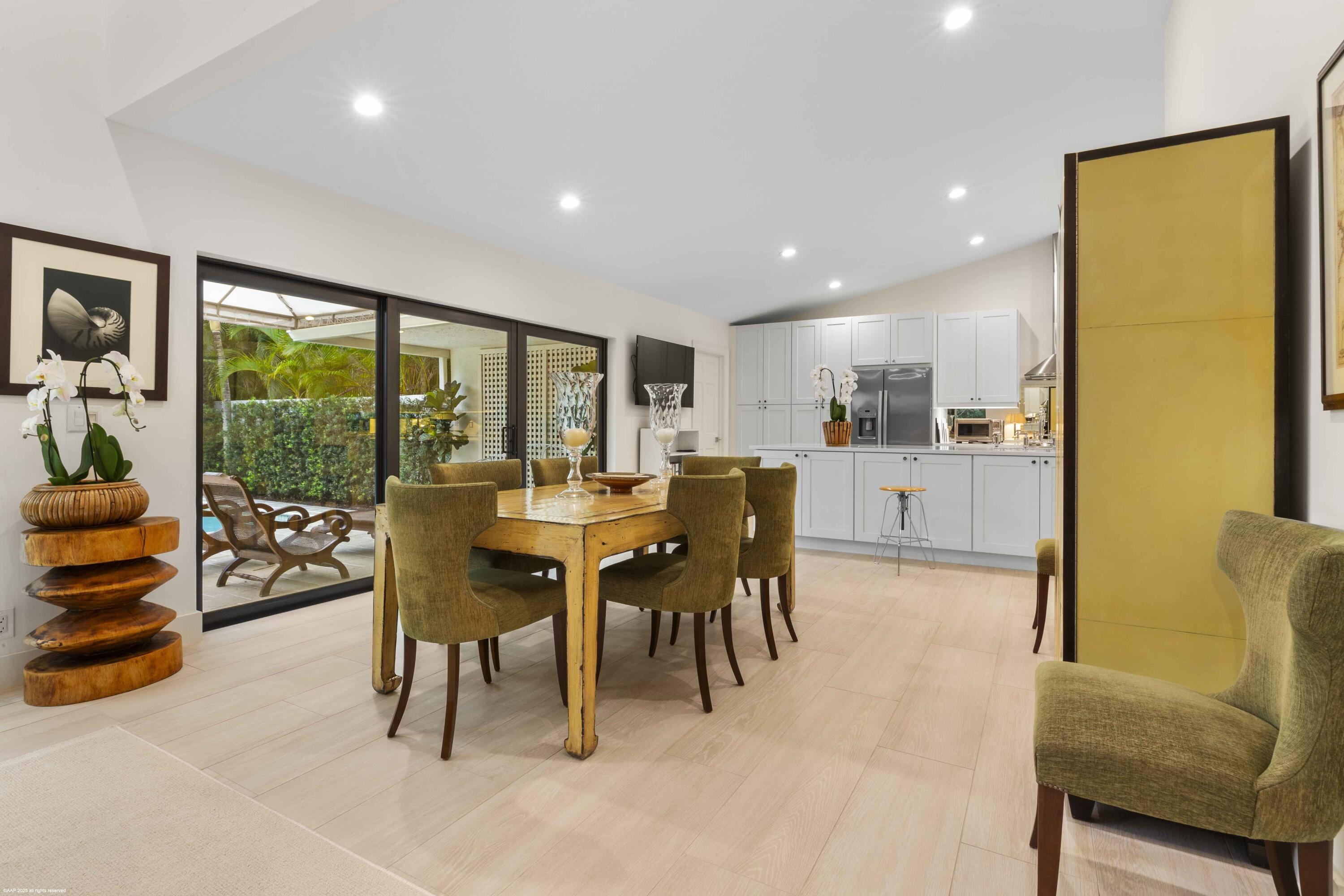 2426 Windsor Way Court N