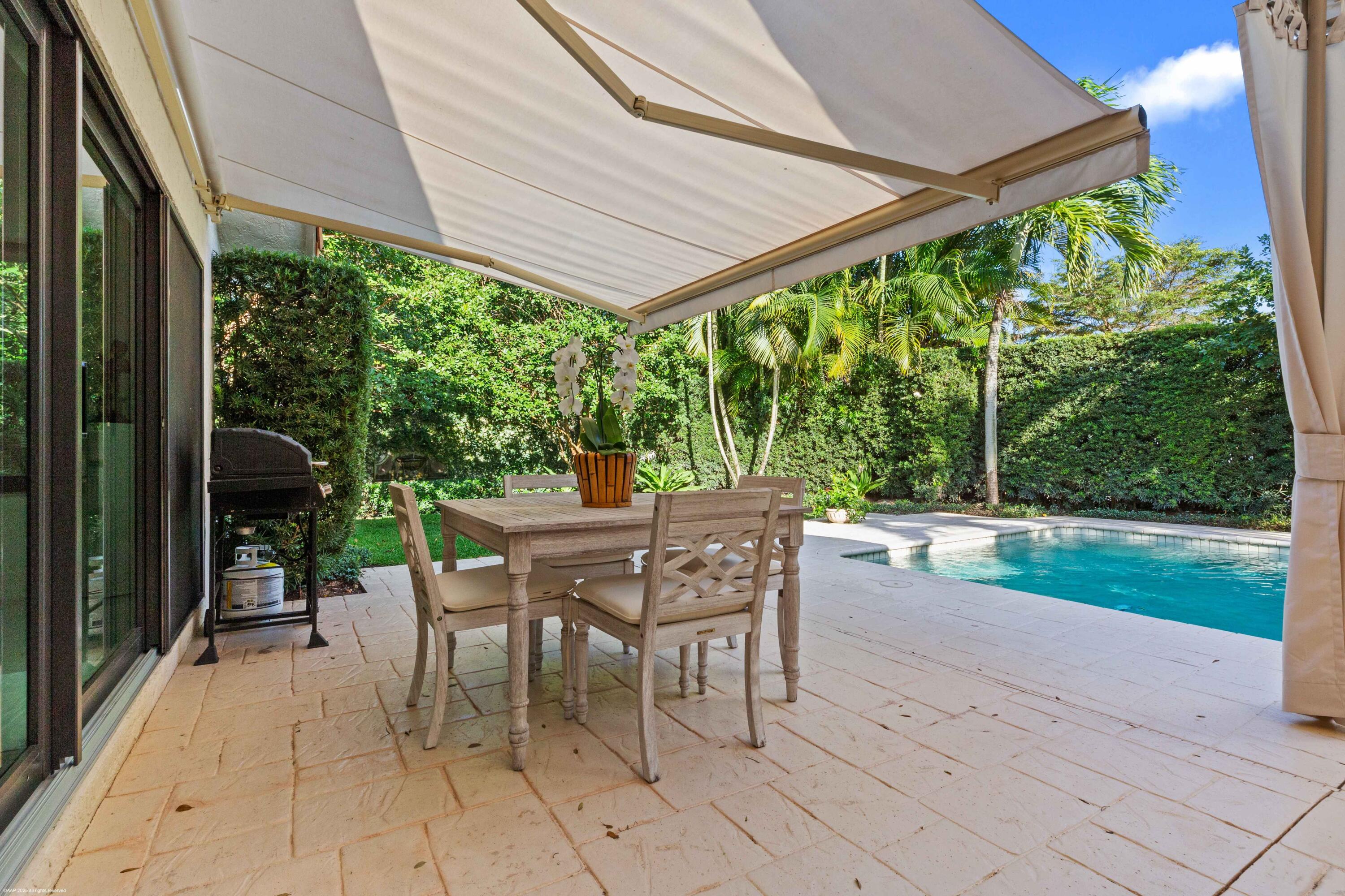 2426 Windsor Way Court N