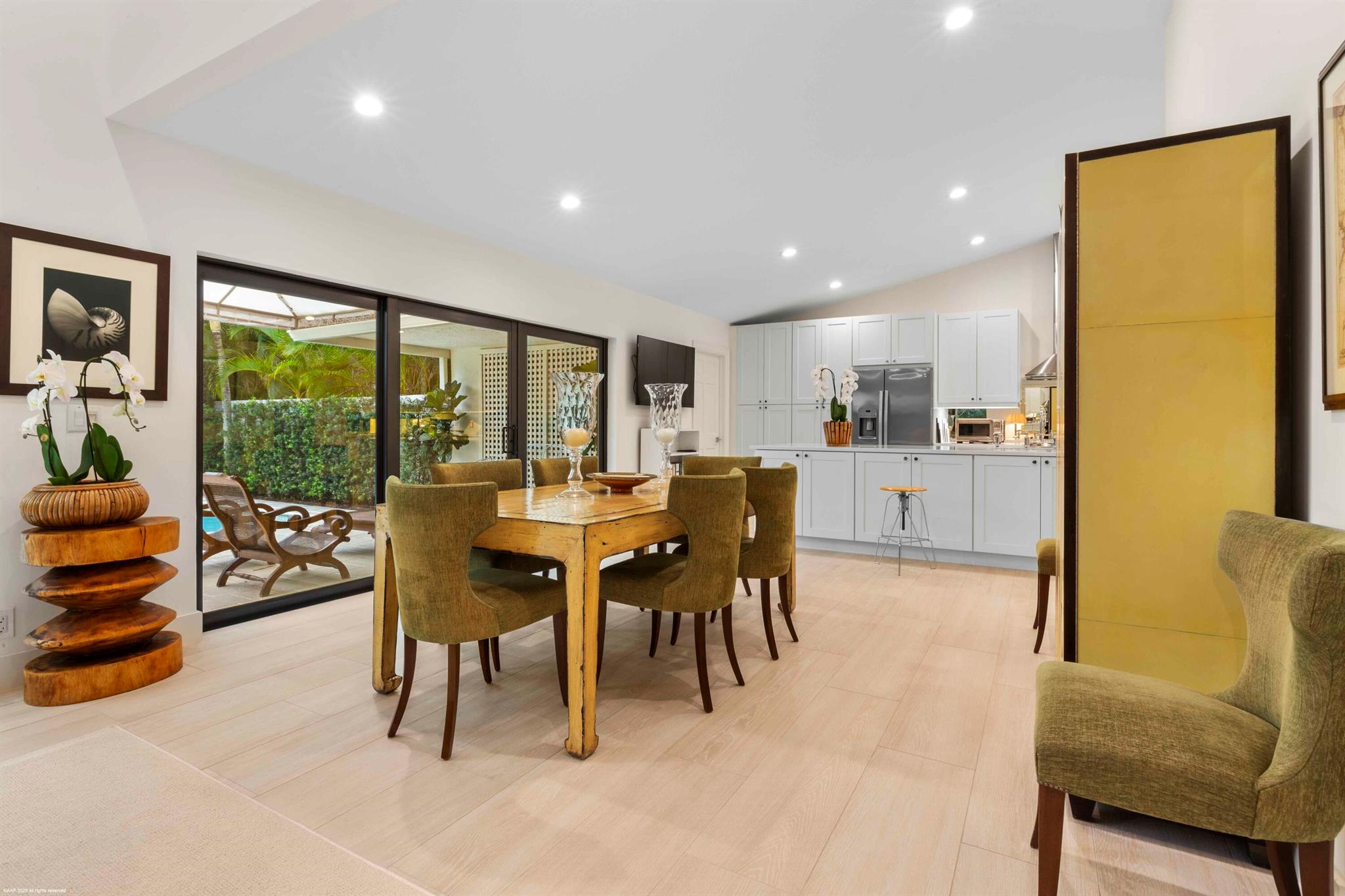 2426 Windsor Way Court N