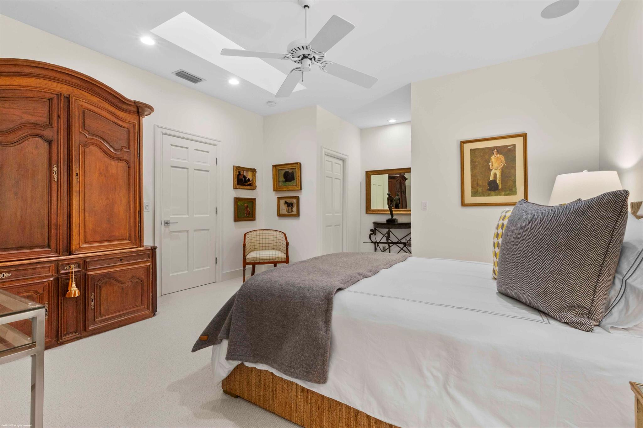 2426 Windsor Way Court N