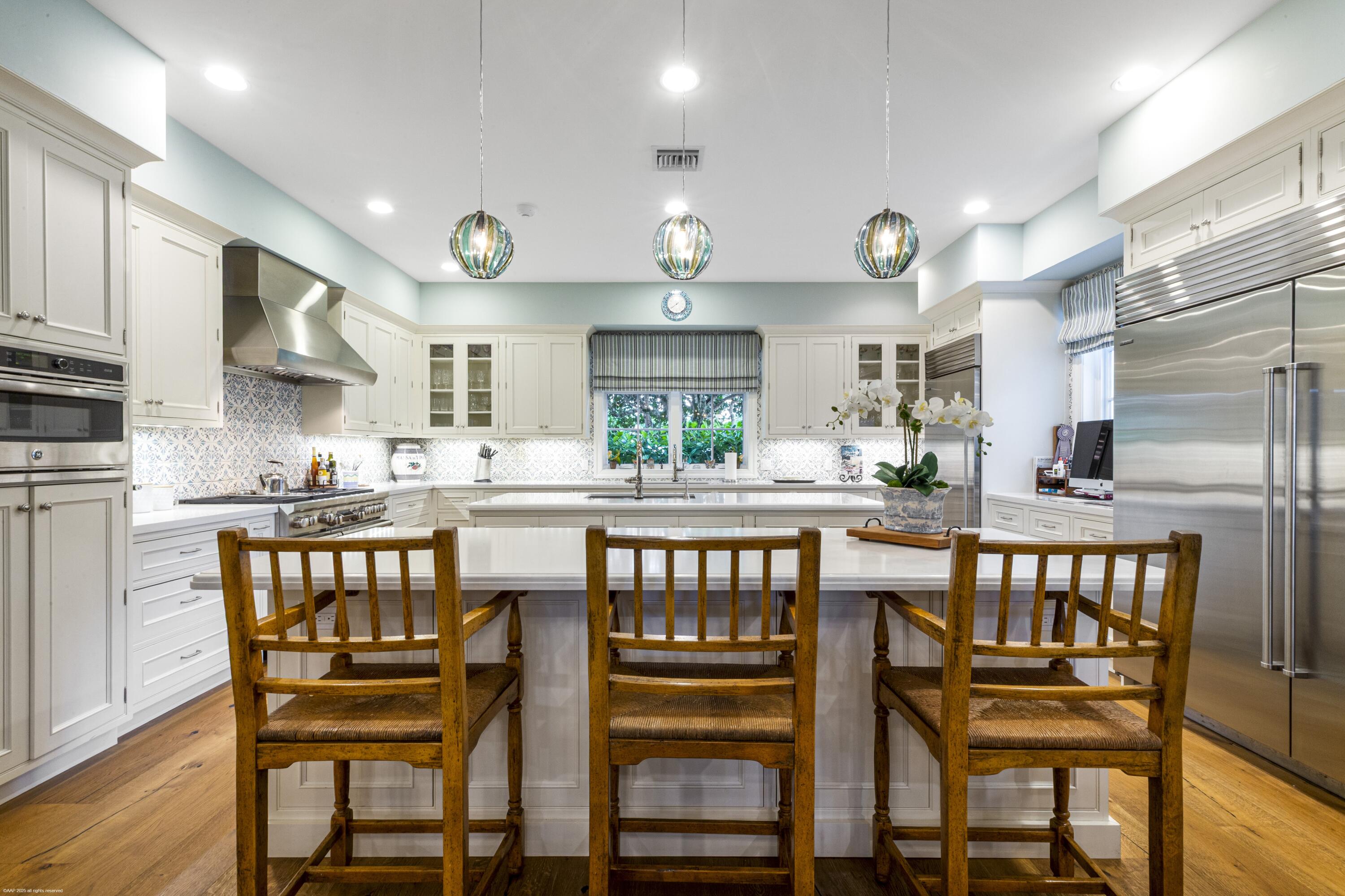 2359 Muir Circle