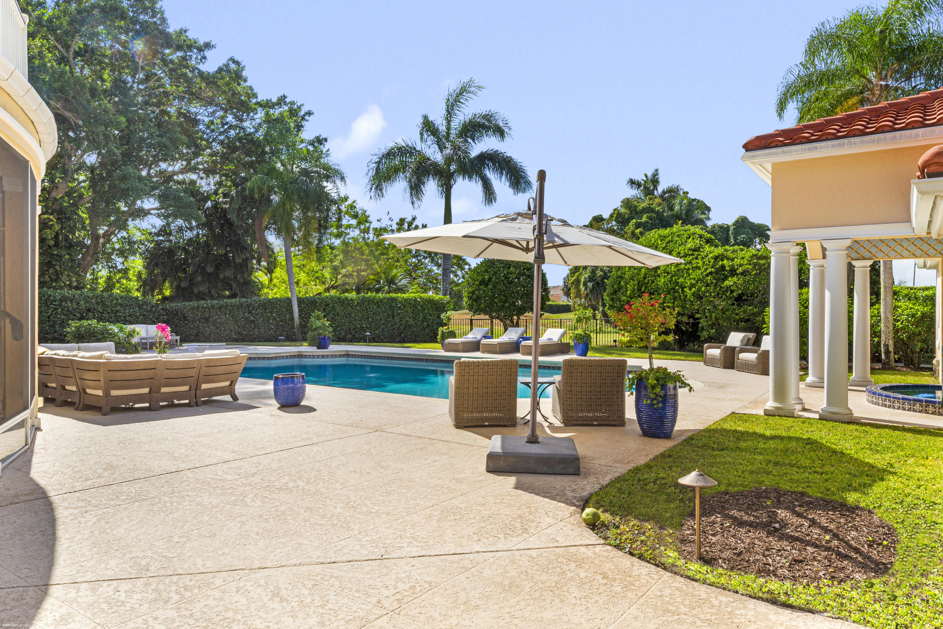 2359 Muir Circle