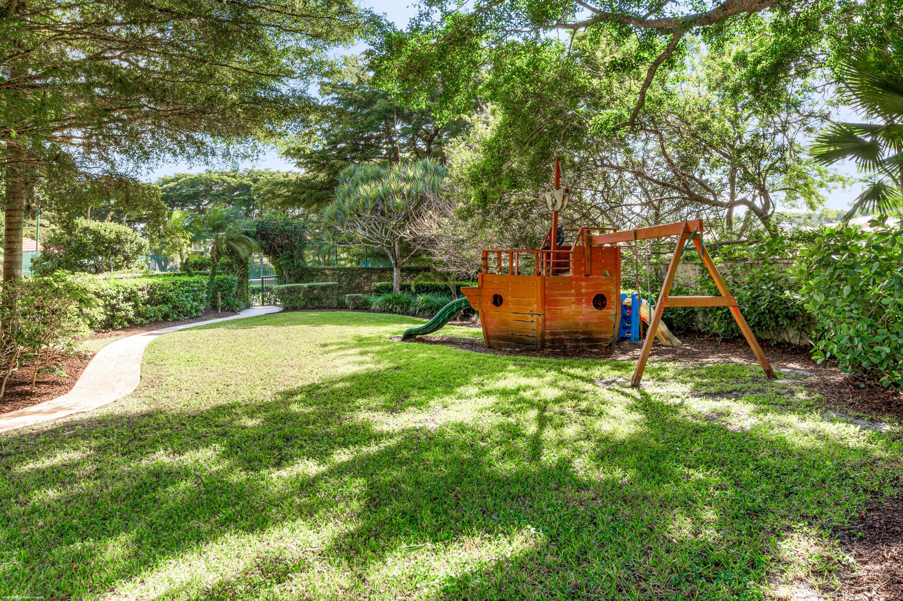 2359 Muir Circle