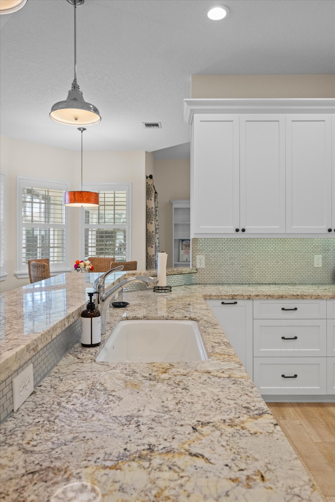 15416 Sunnyland Lane