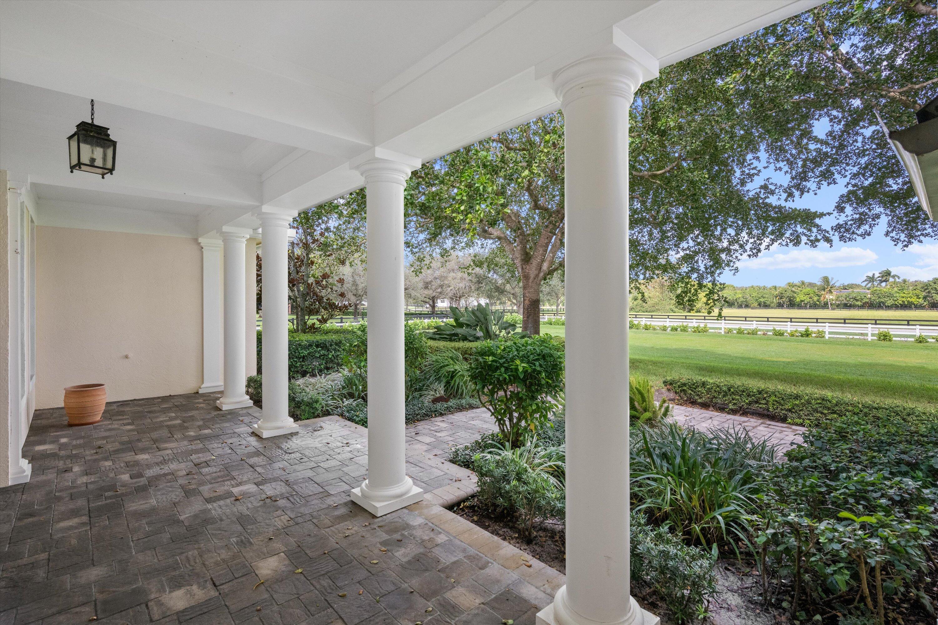 15416 Sunnyland Lane