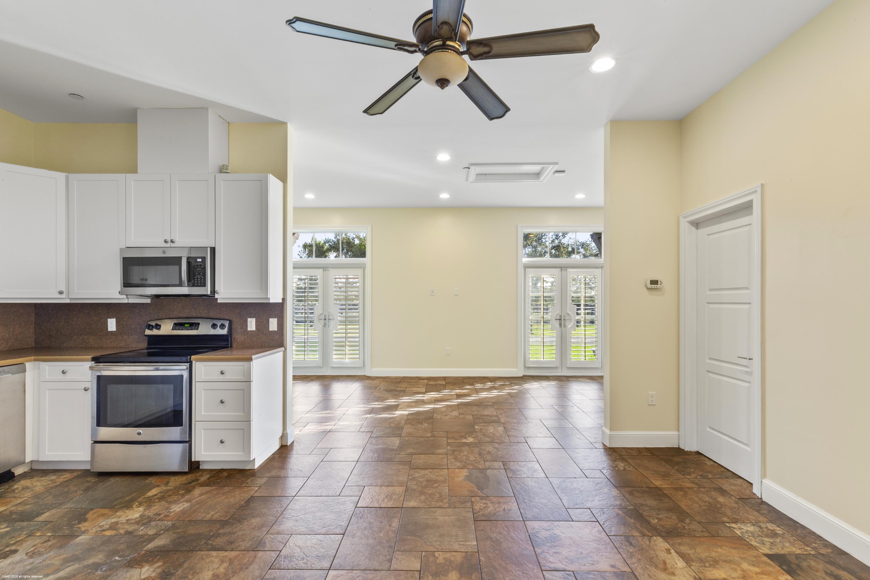 16155 Norris Road W