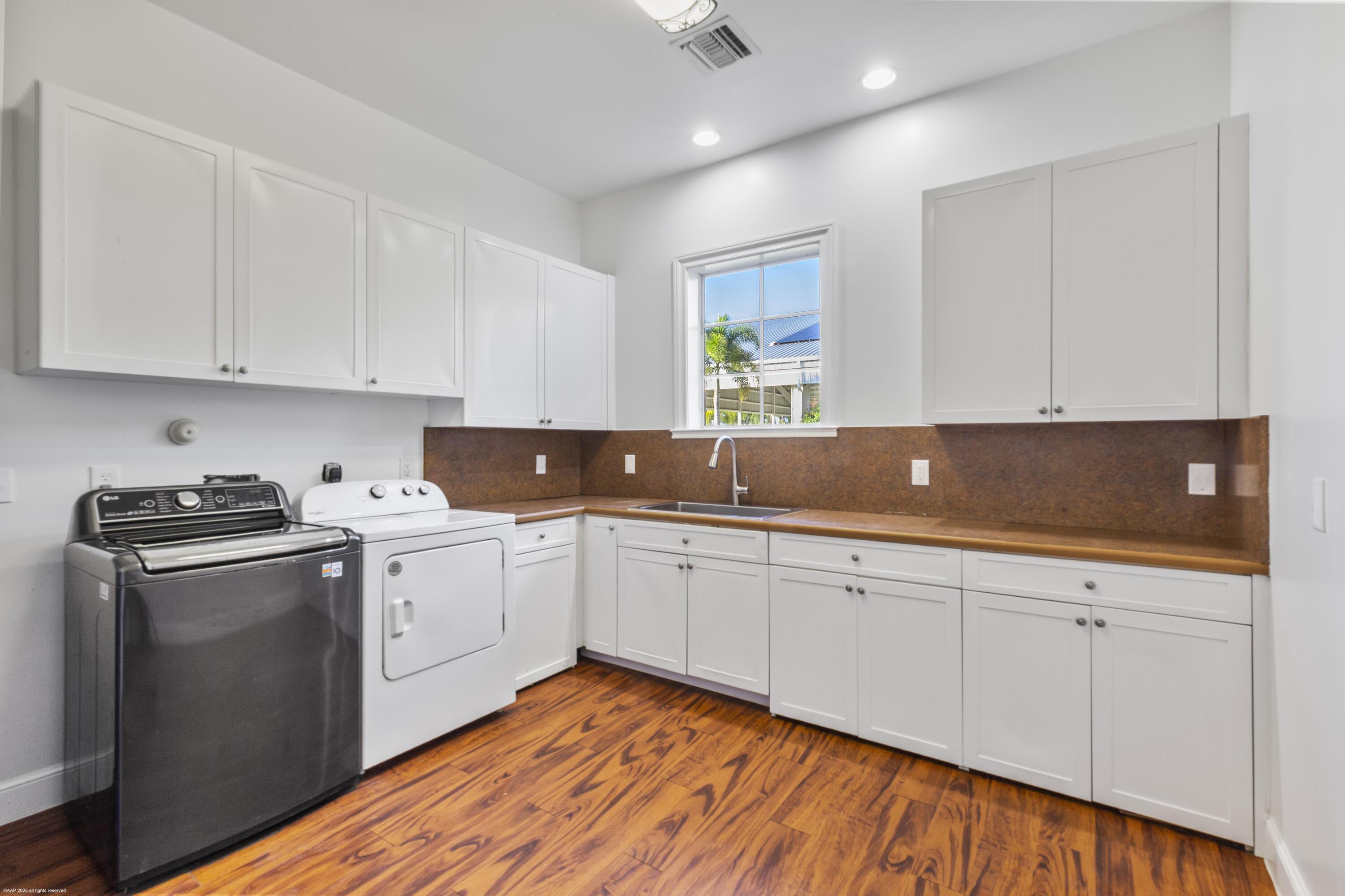 16155 Norris Road W