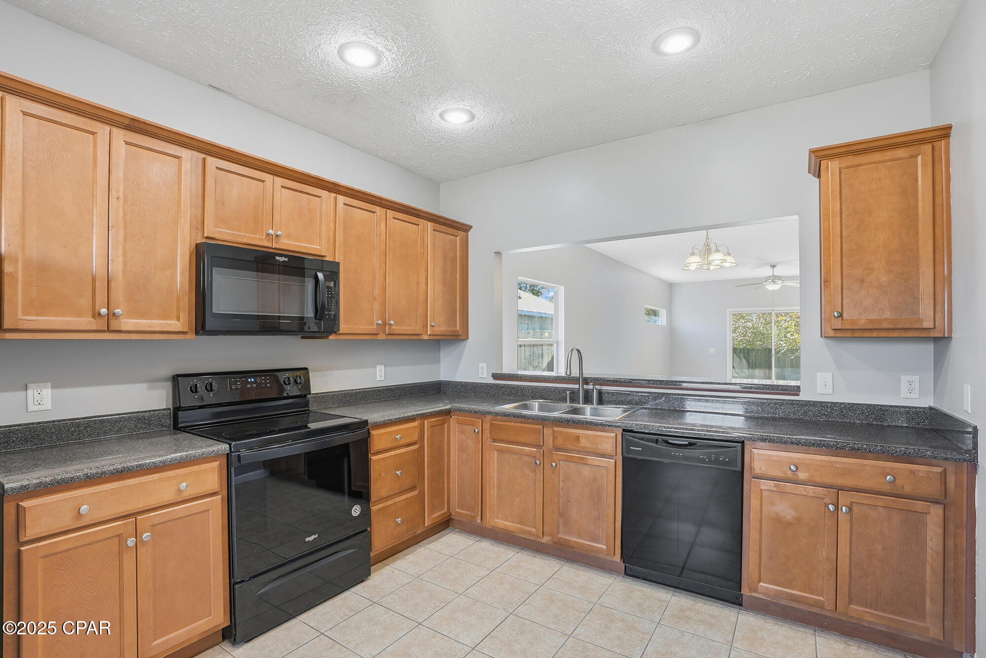 2902 Cocoa Court
