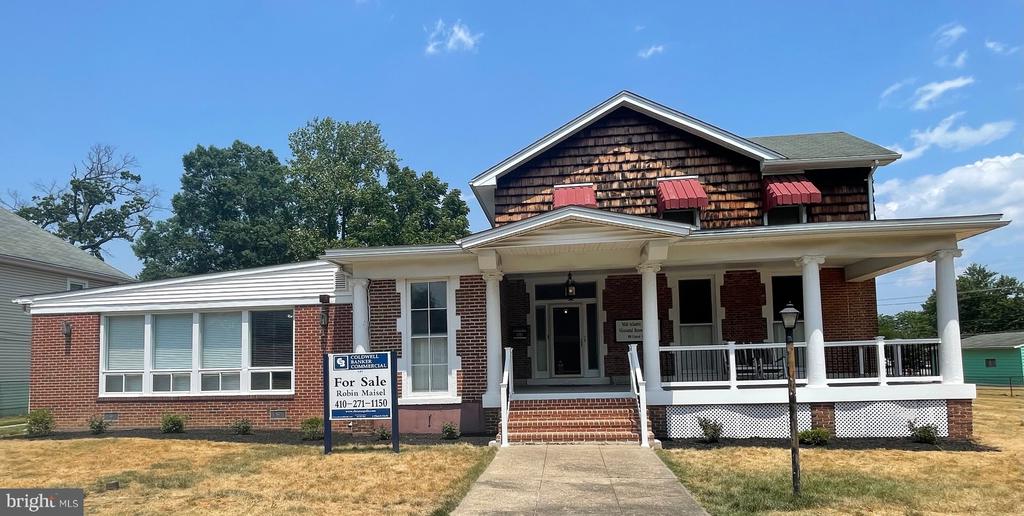 108 CENTRAL AVE.